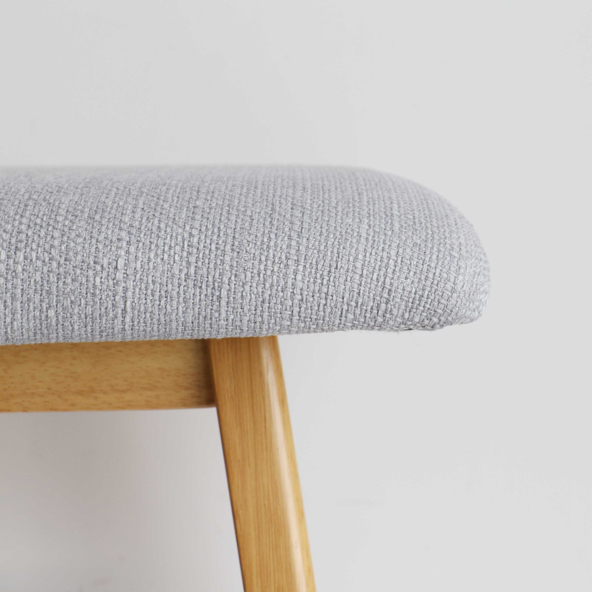 ダイニングベンチ 幅90cm E-Toko ( コンパクト ベンチ ダイニング 木製 天然木 ファブリック 布張り 北欧 ダイニングチェア 長椅子 1人用 2人用 食卓 リビング ベンチチェア リビングベンチ チェア 椅子 食卓椅子 おしゃれ 軽量 )