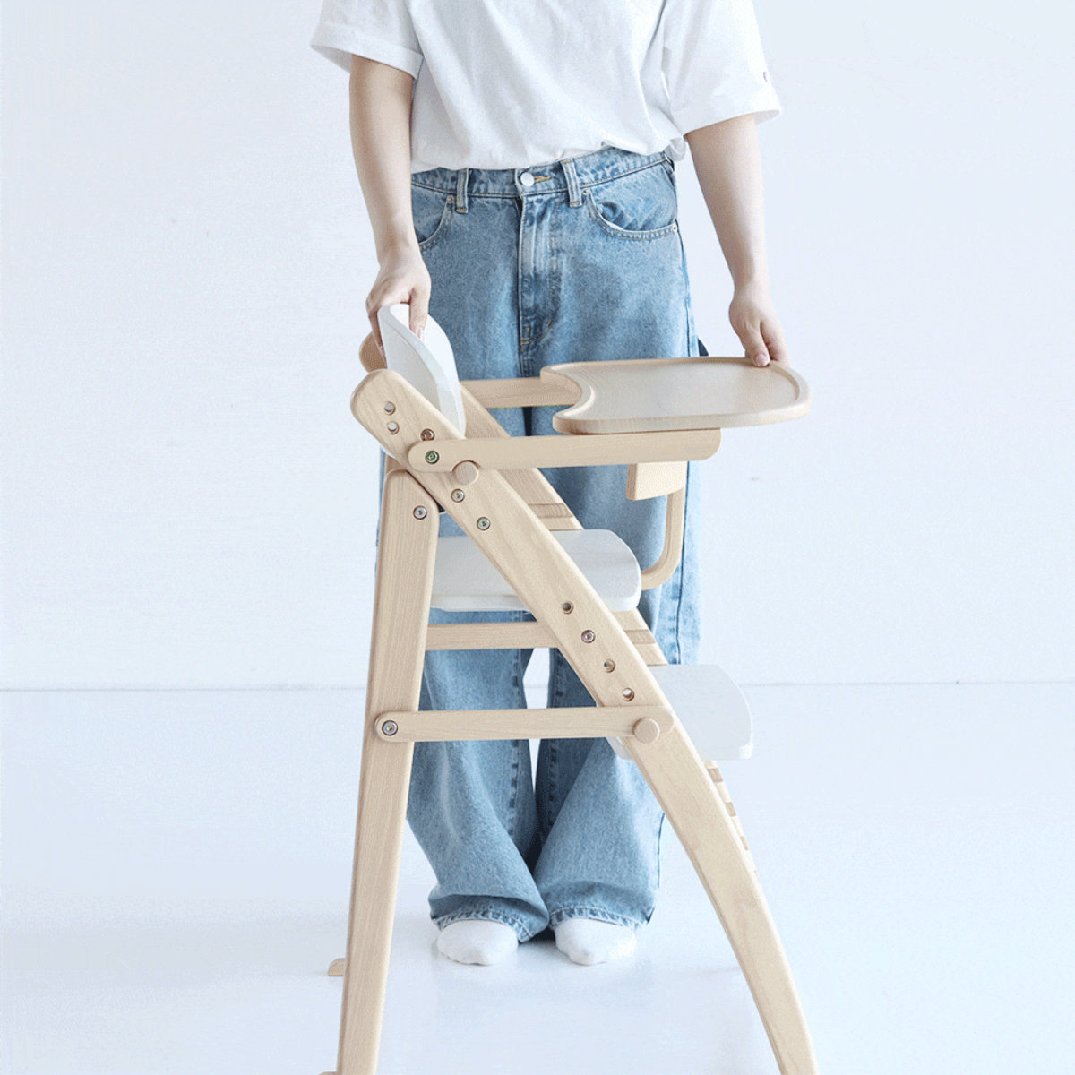 キッズチェア ハイタイプ 折りたたみ 高さ調節 freddy ( ベビーチェア 子ども椅子 子ども キッズ チェア 木製 天然木 イス 椅子 完成品 ハイチェア トレー付き 足置き 落下防止バー 滑り止め加工 安心 食事 折り畳み ) 【ストームグレー】 ストームグレー