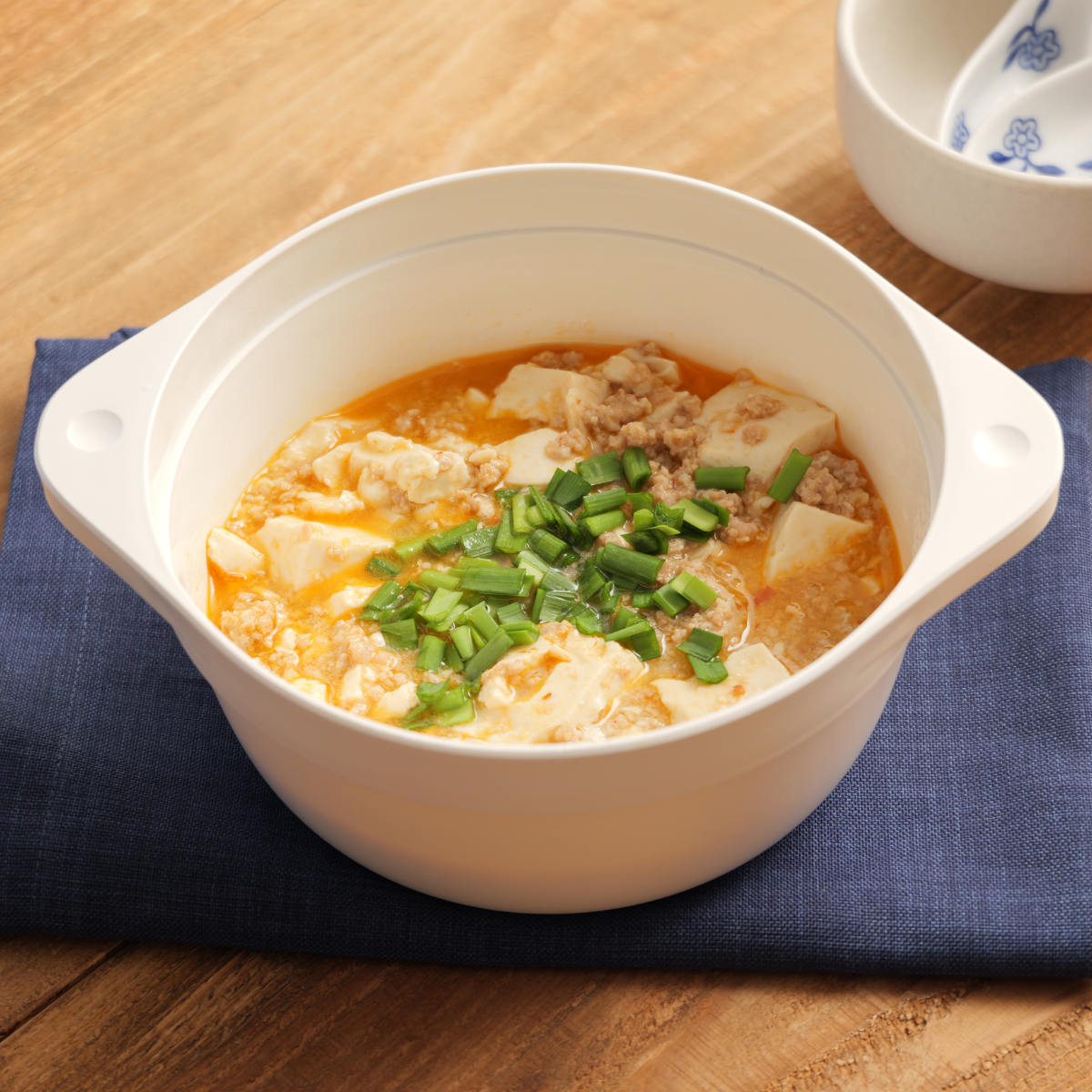 電子レンジ調理鍋 Cook Pot 蒸し皿付き まな板になる蓋付き レンジ調理器 日本製 ( 電子レンジ調理器 蒸し器 鍋 食洗機対応 1人鍋 ラーメンメーカー ふた付き 電子レンジ専用調理器 電子レンジ料理 電子レンジ調理 火を使わない ) 【グリーン】 グリーン