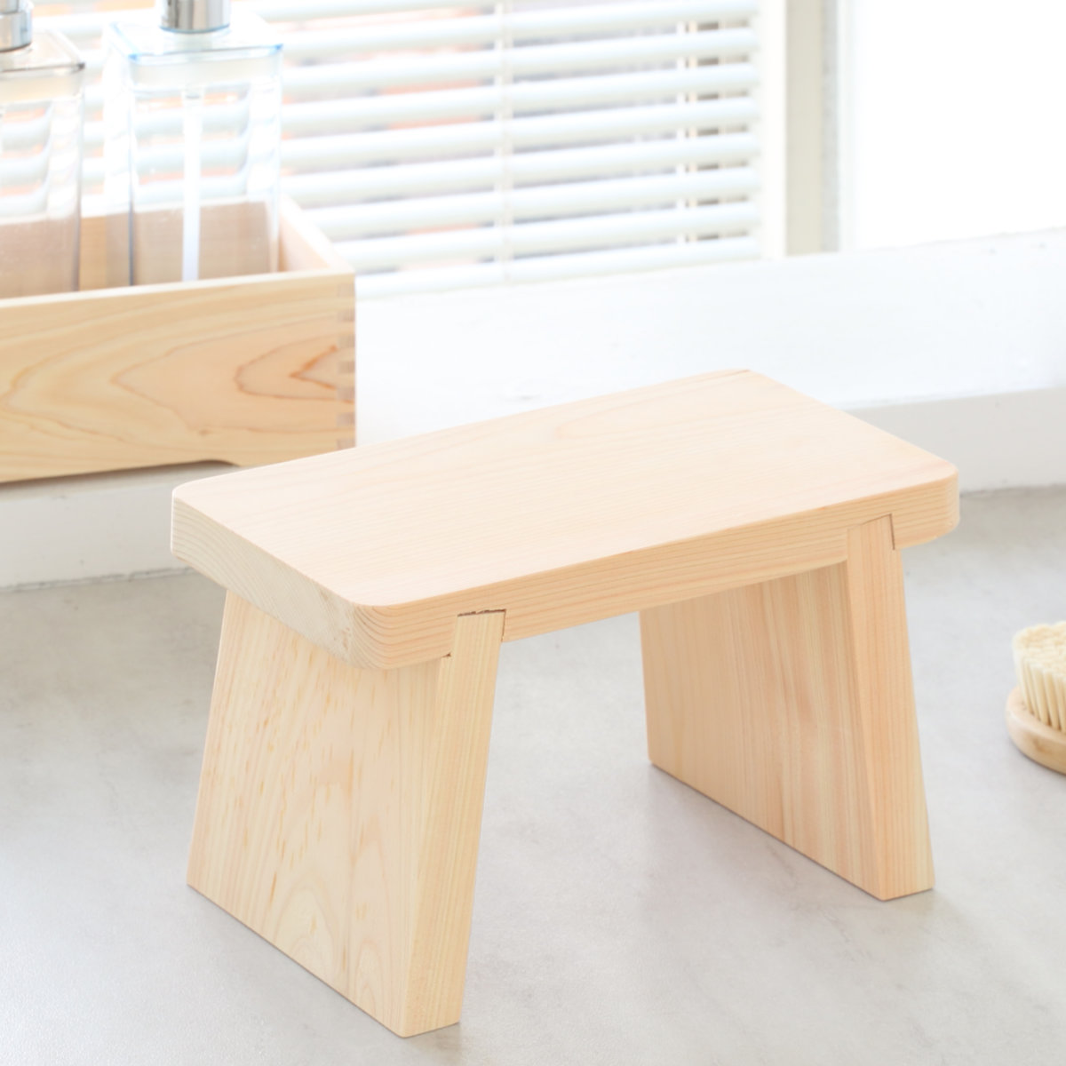 風呂椅子 風呂イス 桧風呂椅子(小) ( フロイス バスチェア バス用品 桧風呂椅子小 風呂 イス いす 椅子 バスチェアー 桧 ヒノキ 檜 天然木 木製バスチェア 風呂用品 風呂グッズ バスグッズ 大型バスグッズ 木製風呂グッズ )