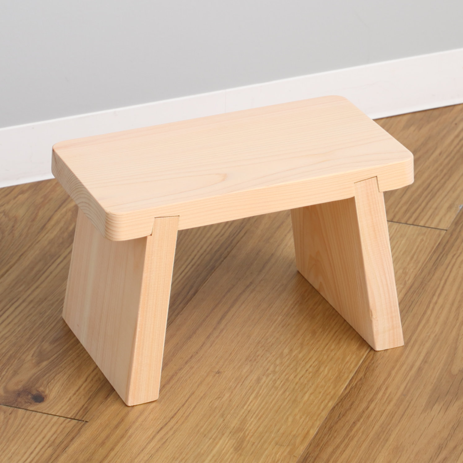 風呂椅子 風呂イス 桧風呂椅子(小) ( フロイス バスチェア バス用品 桧風呂椅子小 風呂 イス いす 椅子 バスチェアー 桧 ヒノキ 檜 天然木 木製バスチェア 風呂用品 風呂グッズ バスグッズ 大型バスグッズ 木製風呂グッズ )