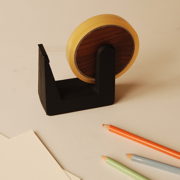 テープカッター tetu 鉄製 （ セロハンテープ台 文具 文房具