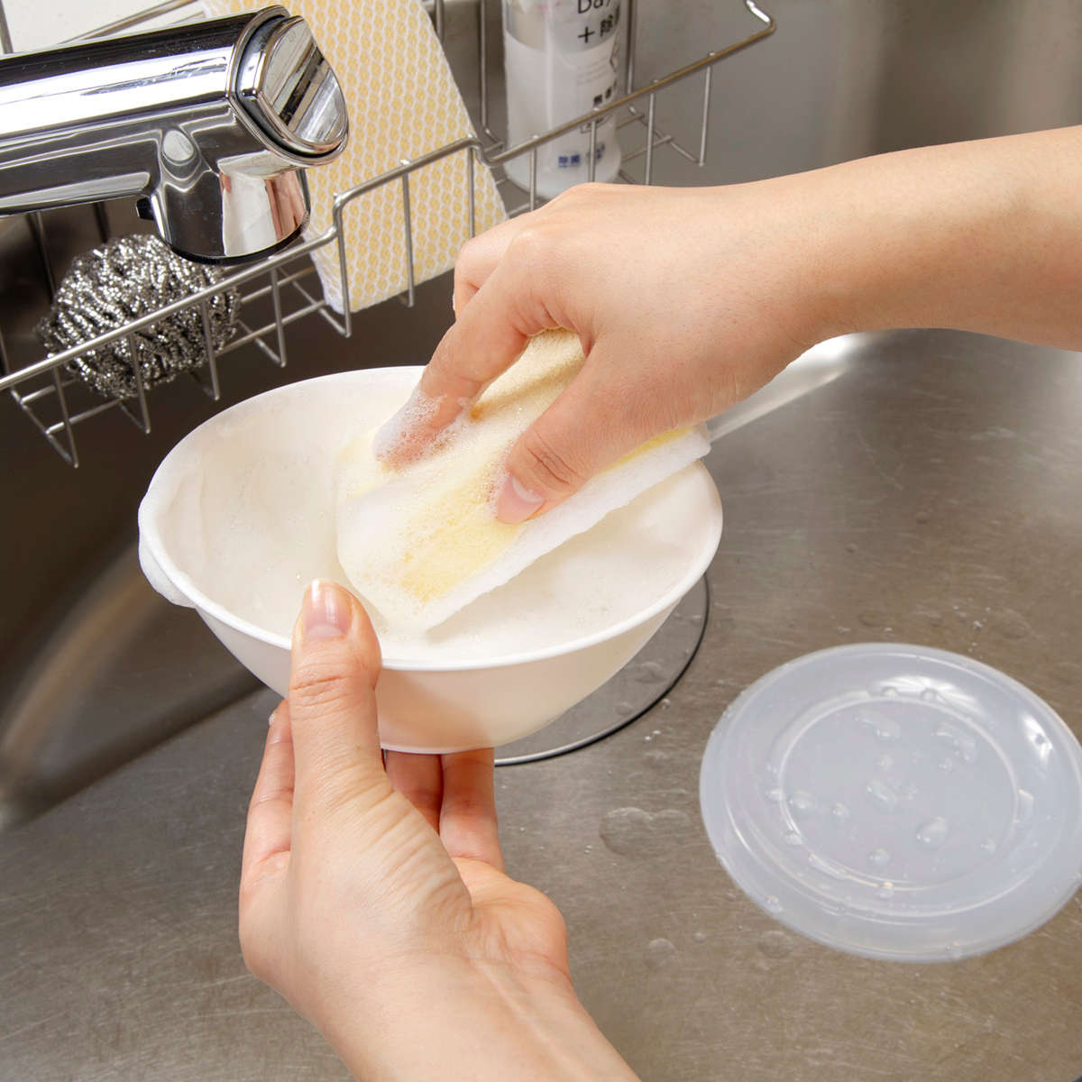 保存容器 そのまま食卓に出せる保存容器 L ( 480ml 保存 容器 食品保存容器 食品 食洗機対応 電子レンジ対応 冷凍 食品保存 日本製 ストッカー 作り置き 常備菜 そのまま出せる 白い器 プラスチック BPAフリー )