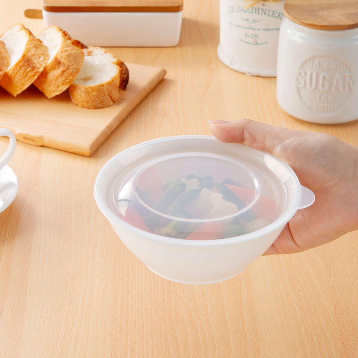 保存容器 そのまま食卓に出せる保存容器 M ( 380ml 保存 容器 食品保存容器 食品 食洗機対応 電子レンジ対応 冷凍 食品保存 日本製 ストッカー 作り置き 常備菜 そのまま出せる 白い器 プラスチック BPAフリー )