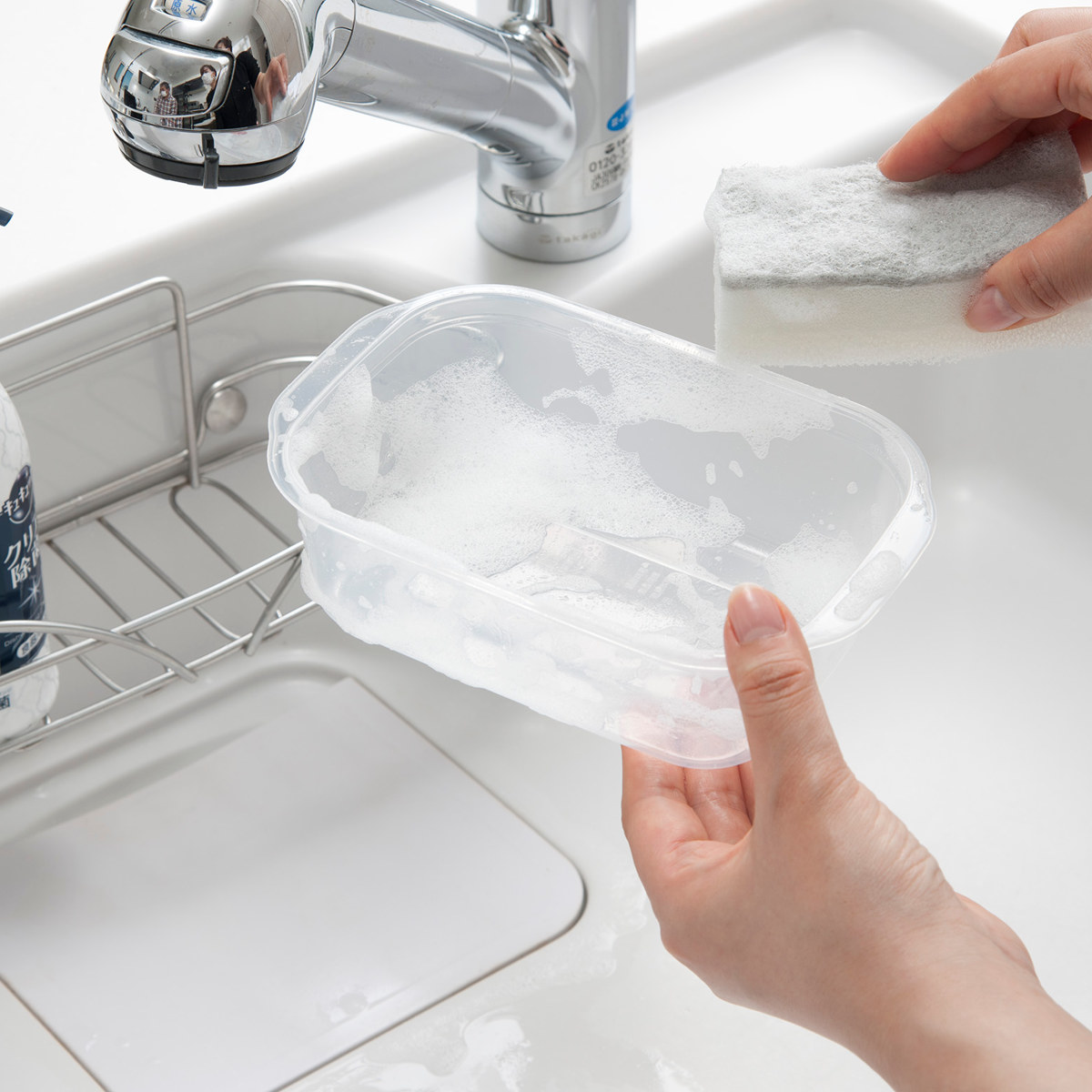 保存容器 楽ちんパック 角型 600ml 4色組 ( 容器 フードケース 電子レンジ対応 フタをしたまま 日本製 冷凍 冷蔵 洗いやすい フードコンテナ プラスチック レンジOK 作り置き 常備菜 おかず 浅型 透明 中が見える )