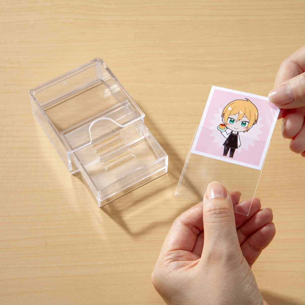 ピンバッジ ディスプレイケース 収納ケース 10個セット 6.7×6.9×3cm ( 収納 ケース ディスプレイ 飾る コレクション ボックス コレクションケース 見せる収納 ディスプレー 入れ物 入れ 収集 ガチャガチャ )