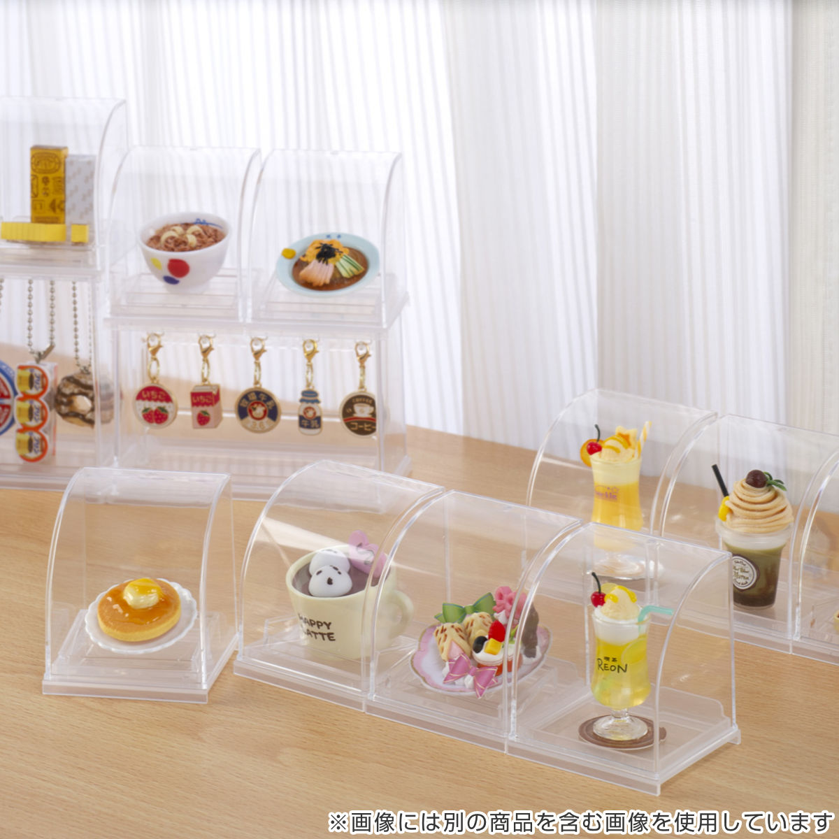 ミニチュアフード ディスプレイ 収納ケース 10個セット 5.9×5.3×6.7cm ( 収納 ケース 飾る コレクション ボックス コレクションケース 見せる収納 ディスプレー 入れ物 入れ 収集 ガチャガチャ 角度調節 )