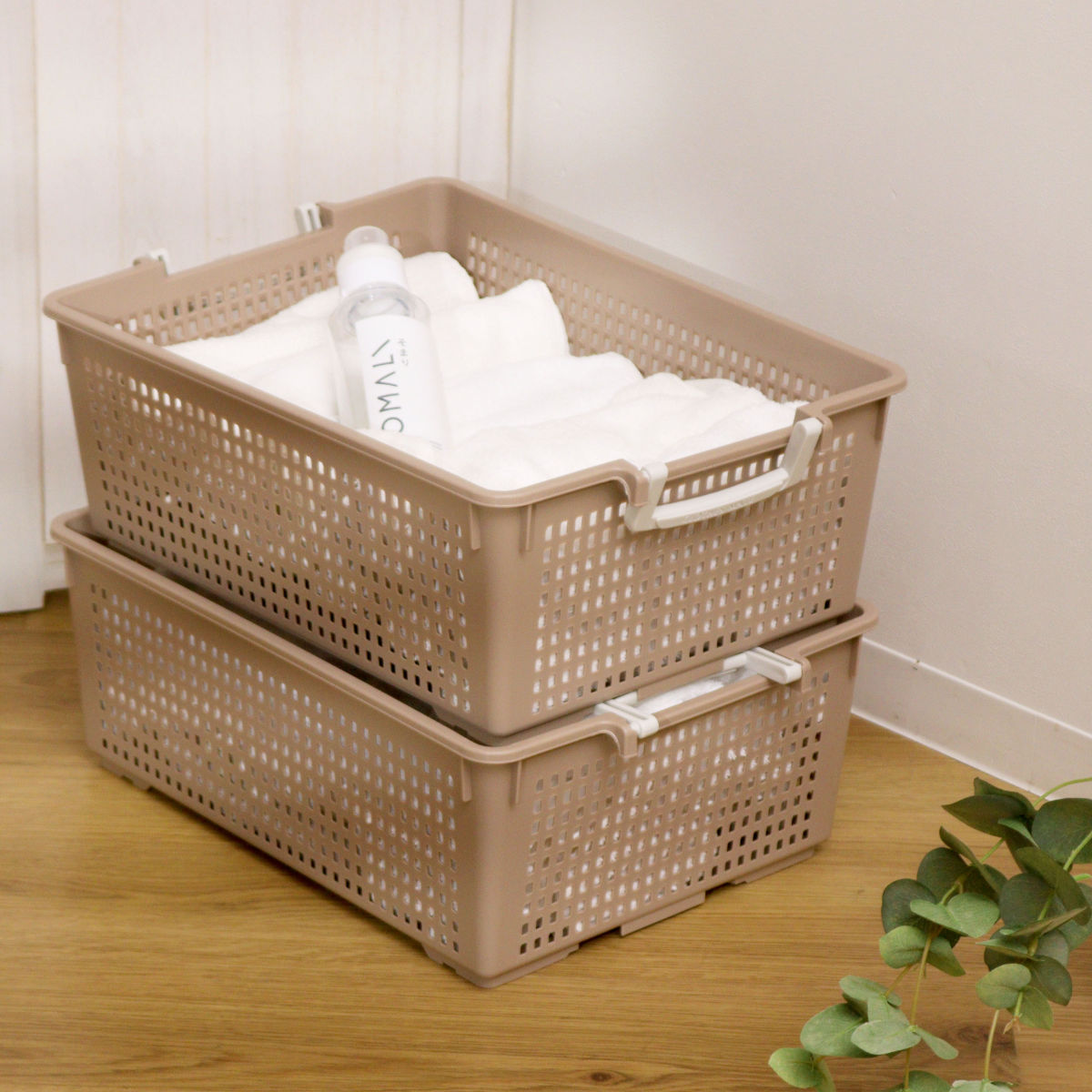 収納バスケット 衣類収納ケース フリーバスケット LLサイズ 取っ手付き 同色3個セット ( 幅35.6×奥行50.6×高さ18cm かご カゴ 収納 プラスチック おもちゃ箱 衣装ケース 積み重ね 小物入れ 収納箱 Yシャツ 収納ボックス ) 【ベージュ】 ベージュ