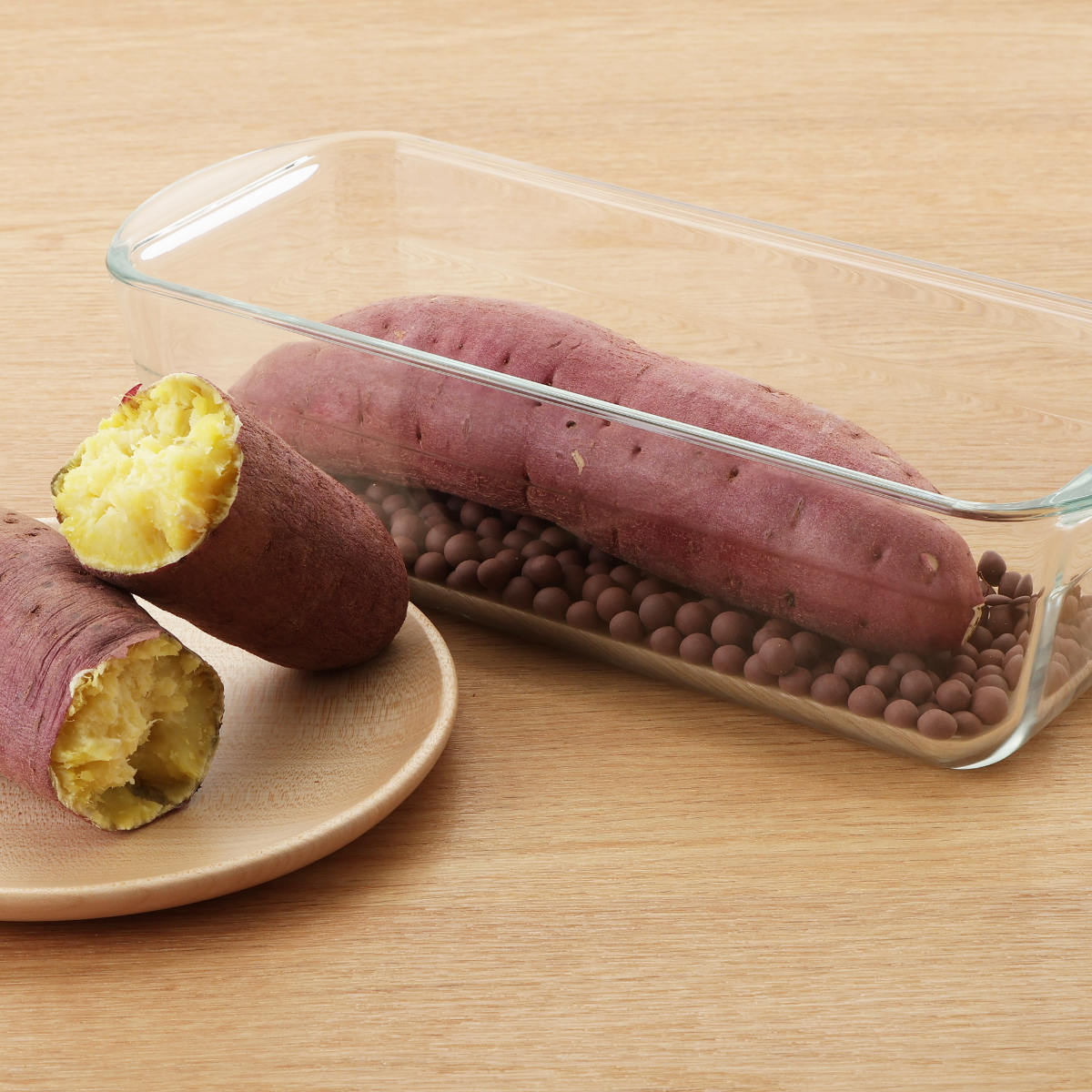 焼きいもポット 耐熱ガラス製 デリッシュライフ 発熱セラミックボール付 ( 焼き芋 レンジ やきいも 焼き芋器 1本用 レンジ調理器 ガラス パウンド型 セラミックボール 耐熱容器 耐熱食器 ケーキ じゃがいも じゃがバター 焼きナス )