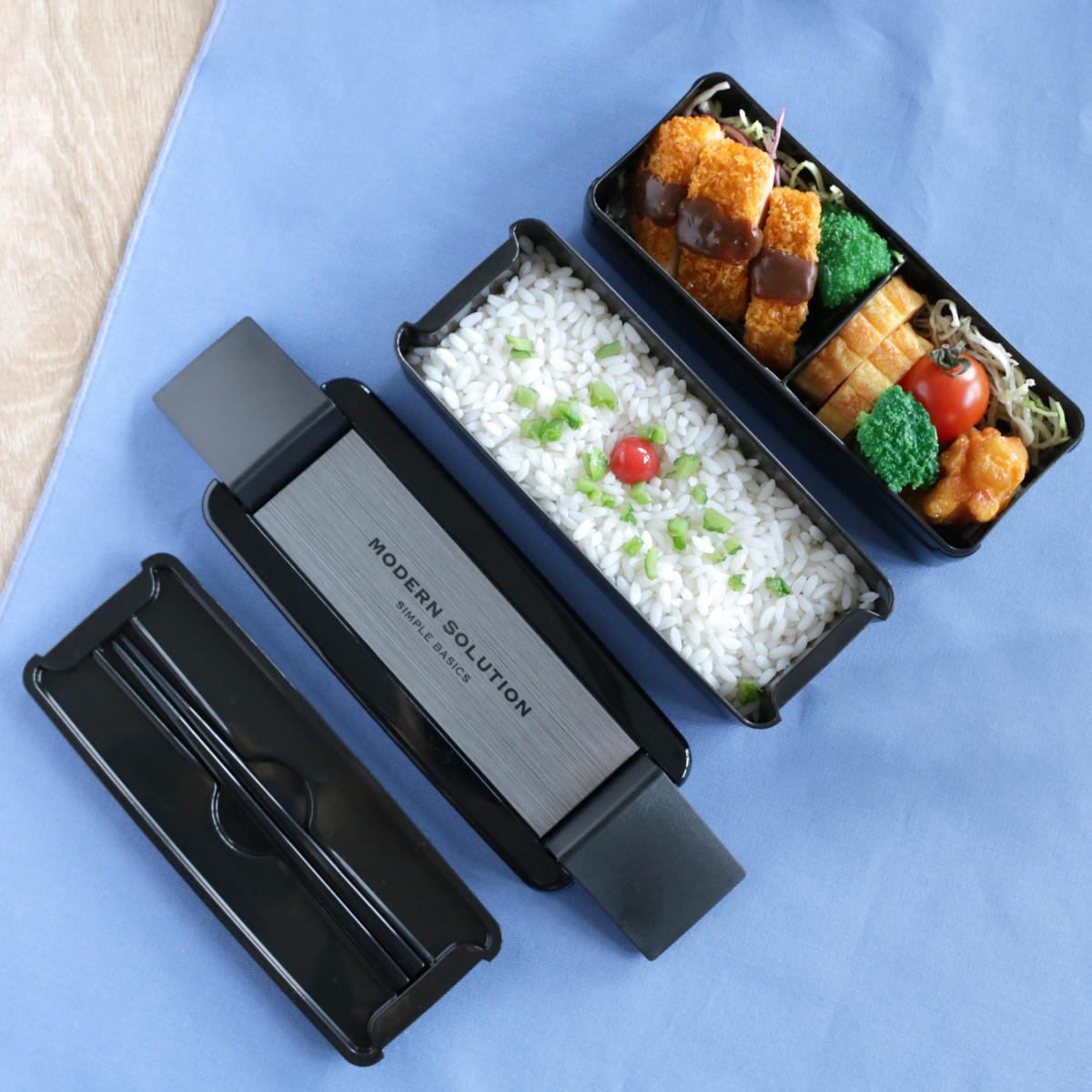 弁当箱 680ml 2段 イージーケアランチボックス ( お弁当箱 パッキン一体式 ランチボックス 食洗機対応 レンジ対応 二段 食洗機OK レンジOK お弁当 弁当 仕切り付き 箸 お箸 箸付き スリム )