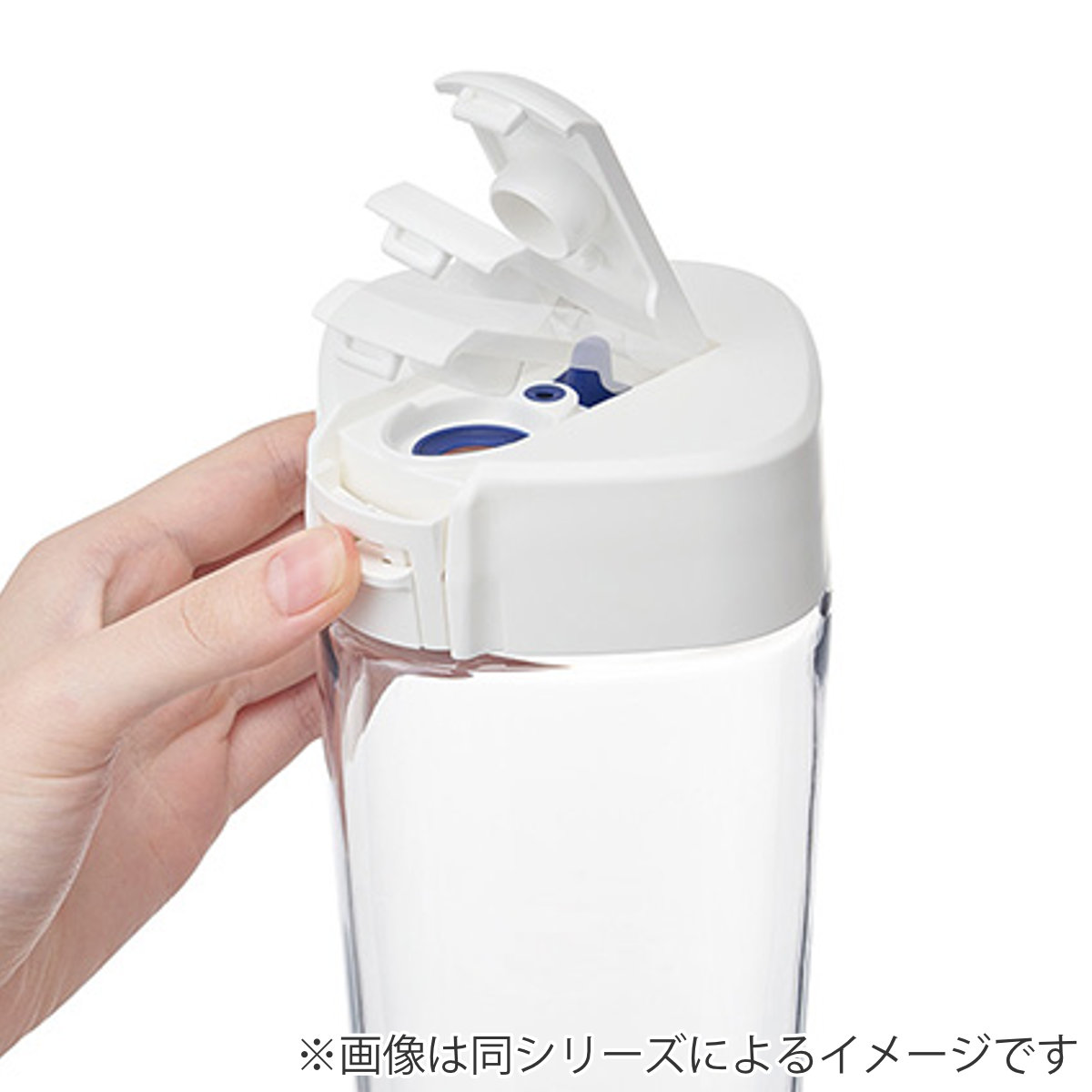 冷水筒 1.2L タテヨコ茶こし付シームレスピッチャー ( スリム ピッチャー 日本製 ワンプッシュ パッキン一体型 横置き 熱湯OK 洗いやすい 縦置き 一体型 ロック付き 防汚加工 茶こし付き ハンドルなし )