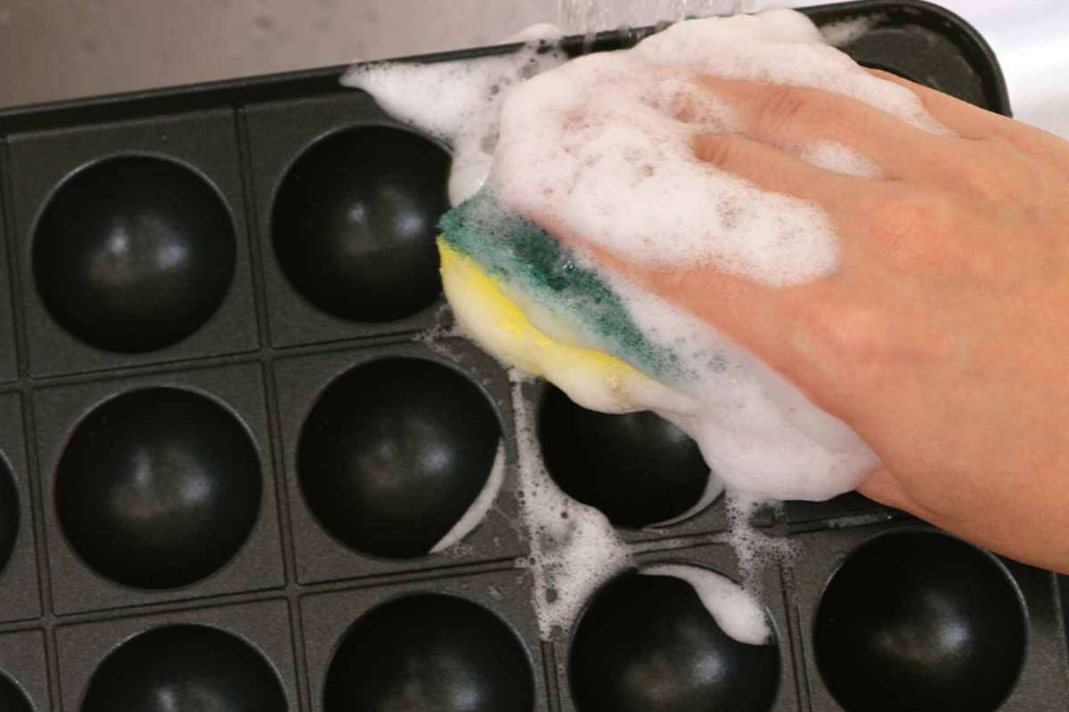 たこ焼器 カセットコンロ付き 炎たこ Iwatani ( たこ焼き器 ガス タコ焼き器 タコ焼きプレート イワタニ ガス火 たこ焼き タコ焼き コンロ 卓上 20穴 プレート フッ素加工 溝付き )