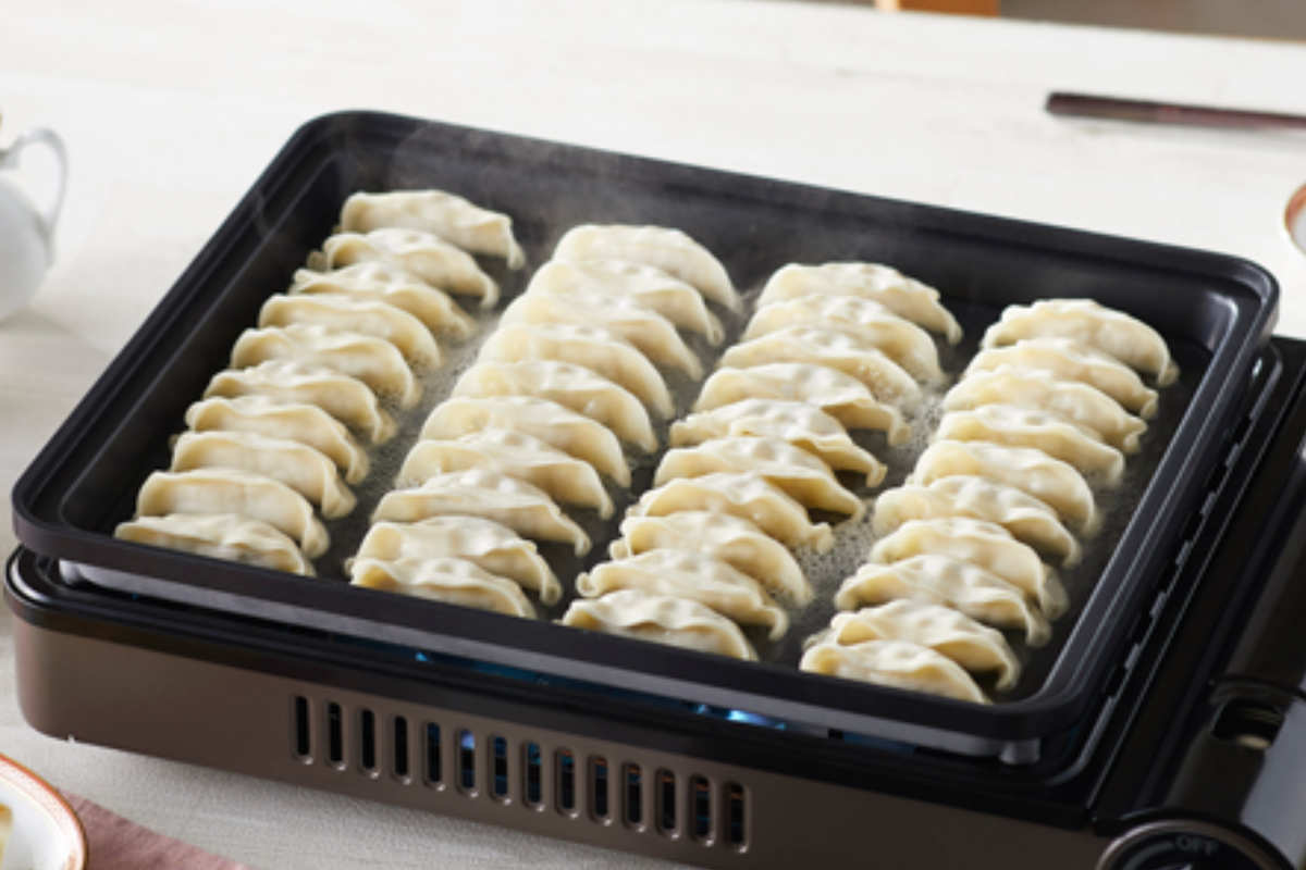 ホットプレート カセットコンロ付き 焼き上手さんベータ Iwatani ( カセットガスコンロ コンロ 焼肉プレート イワタニ 焼肉コンロ 卓上ガスコンロ 蓋付き 1口ガスコンロ )