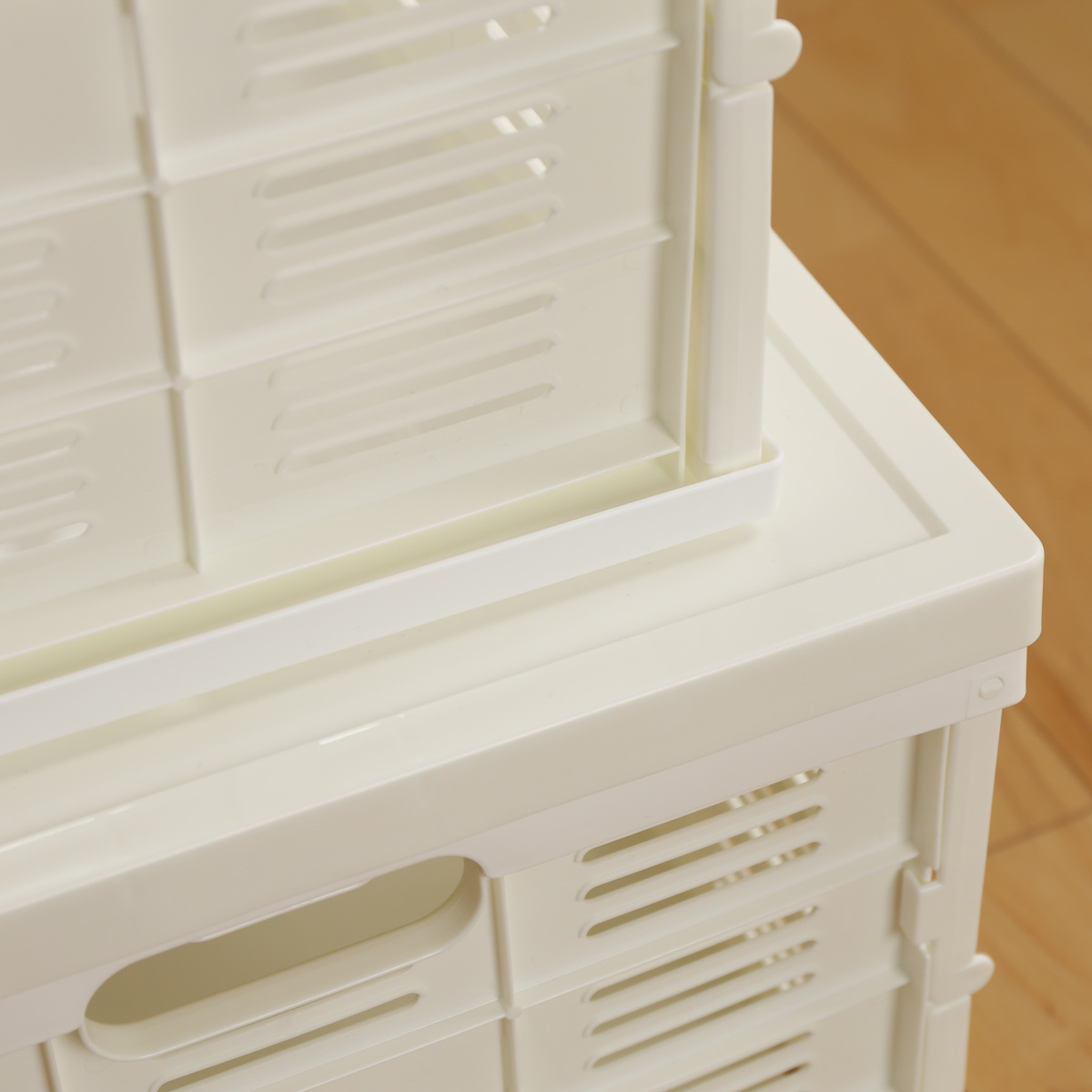 収納ボックス フタ付き折りたたみコンテナ 積み重ね プラスチック製 幅49.5×奥行35.5×高さ26.2cm 4個セット ( 収納ケース コンテナボックス 日本製 スタッキング コンテナ ふた付き 収納 折りたたみ 収納コンテナ )