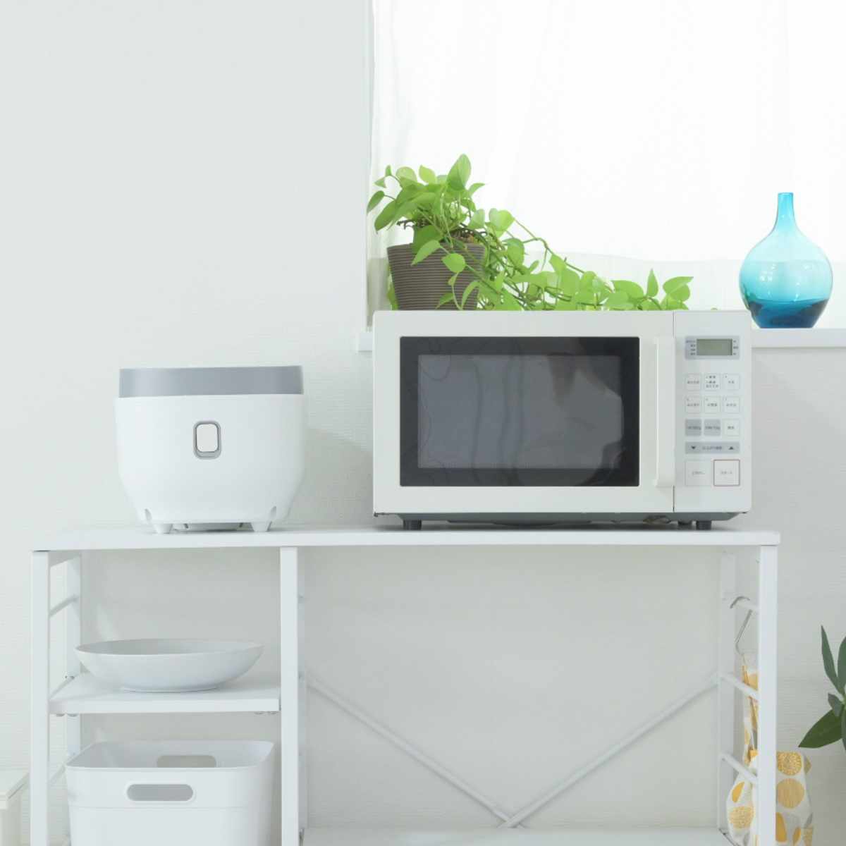 ゴミ箱上 キッチンカウンター 幅90cm 左右組み替え 耐荷重45kg メラミン ( ゴミ箱上ラック ラック 棚 カウンター 収納 家具 ごみ箱上 省スペース 食器収納 家電収納 ブラック×ブラウン ホワイト×ホワイト ) 【ブラック×ブラウン】 ブラック×ブラウン