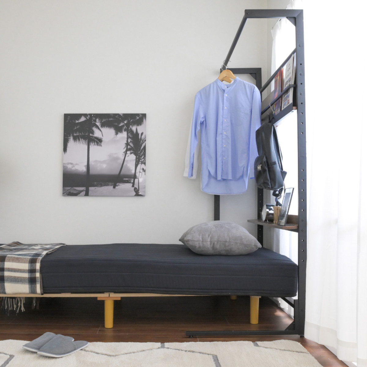 ベッド上 ハンガーラック 幅110cm ヘッドボード ( 衣類収納 棚 ラック ハンガー 後付け ベッドサイド ポールハンガー コート掛け ディスプレイ 飾り棚 マガジンラック 収納 家具 )