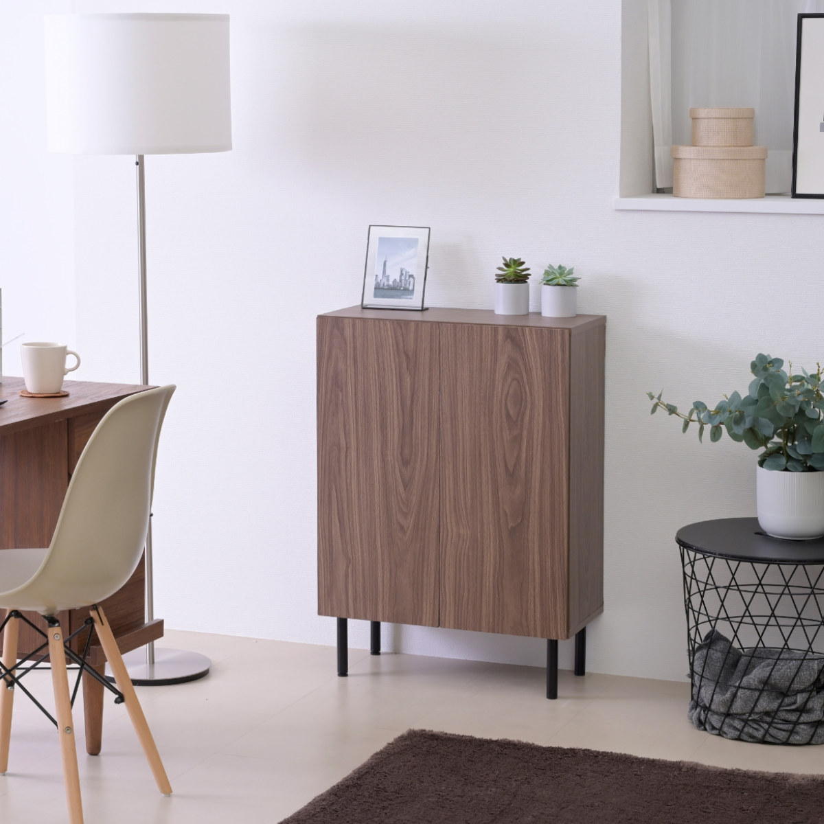 本棚 幅60cm キャビネット 扉付き 背面化粧 ( 棚 ラック 扉収納 可動棚 A4対応 コミック収納 リビング収納 家具 ディスプレイ 飾り棚 お掃除ロボット対応 )