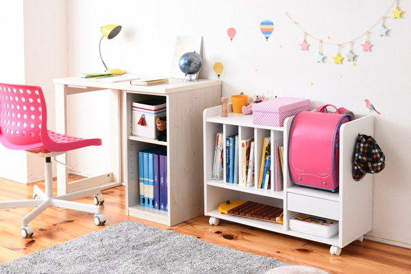 ランドセルラック 幅82cm キャスター付き 木製 カウンター下収納 ( ランドセル収納 ランドセル置き サイドワゴン A4サイズ 引き出し 本棚 子ども 収納棚 ランドセル ワゴン キッズラック お片づけラック ラック 収納 キッズ家具 ) 【ホワイト】 ホワイト