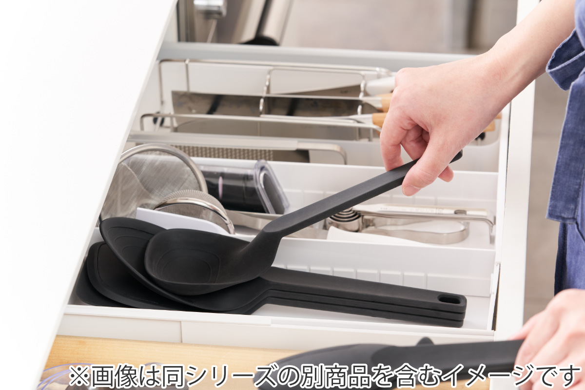 お玉 kasanaru 食洗機対応 メモリ付き ( ナイロン製 おたま レードル ブラック スプーン シリコンお玉 キッチンツール 計量スプーン 計量お玉 盛り付け 取り分け 鍋 料理用 先端 シリコーン 耐熱 )