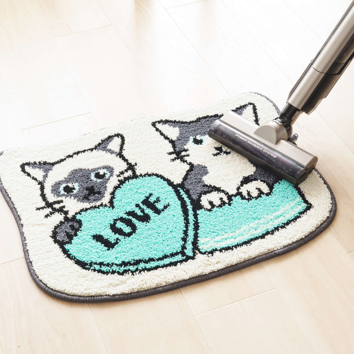 玄関マット 室内 マルチマット 45×60 ( 洗える 滑り止め かわいい コンパクト ふかふか 抗菌加工 幅60cm マット ラグ トイレ 寝室 ペット 洗濯機で洗える インテリア 洗面 チワワ 豆しば ハチワレ 猫 ) 【ミケ】 ミケ