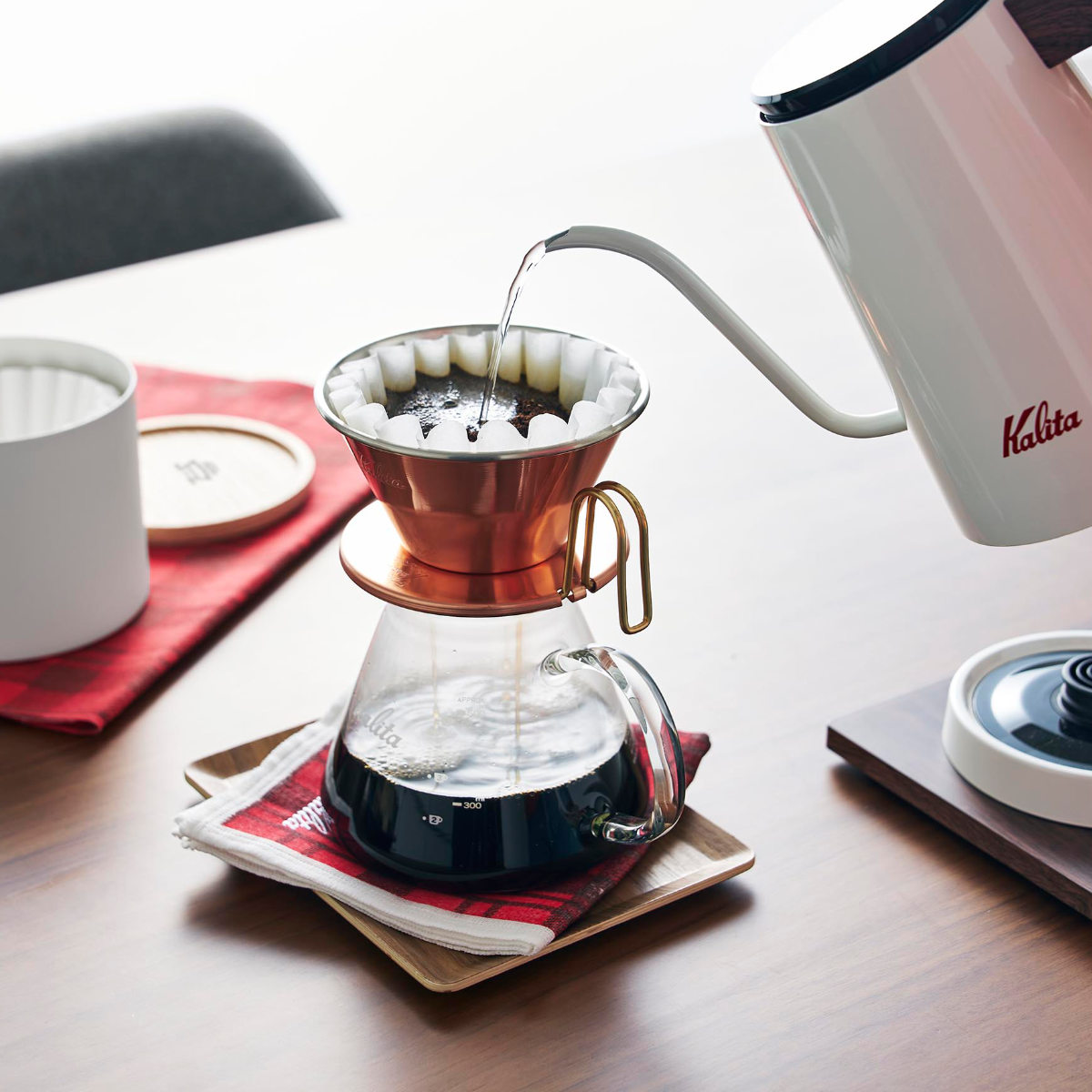 Kalita カリタ ドリッパー WDC-185 ( 2?4人用 銅製 日本製 三つ穴構造 ドリップ コーヒー コーヒードリッパー コーヒードリップ おしゃれ シンプル 珈琲 用品 器具 コーヒーウェア ハンドドリップ 3つ穴 )