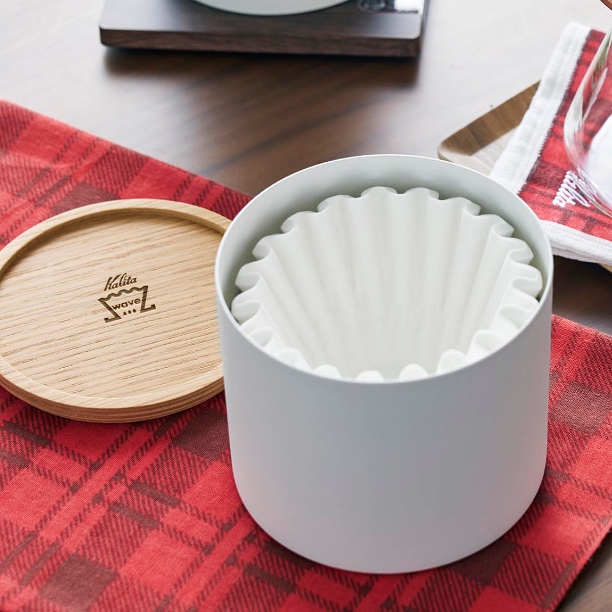 Kalita カリタ コーヒーフィルター ケース ウェーブフィルターケース WT ( 75枚収納可能 スチール 天然木 コーヒー フィルター ロシ 濾紙 ろし 収納 収納ケース おしゃれ KWF-155/185対応 )