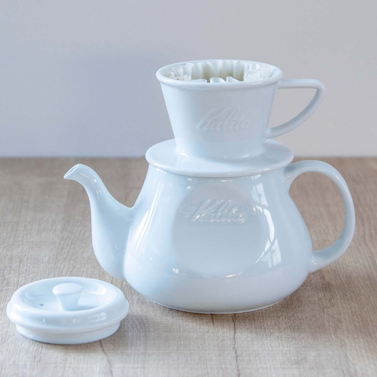 Kalita カリタ HA155 ドリッパー ウェーブ ( 1~2人用 磁器 波佐見焼 日本製 三つ穴構造 ドリップ コーヒー コーヒードリッパー おしゃれ シンプル 珈琲 用品 器具 コーヒーウェア ハンドドリップ 3つ穴 )