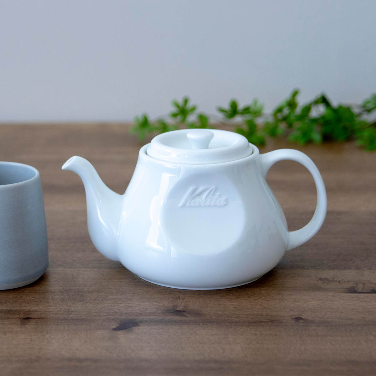 Kalita カリタ HA コーヒーポット 700ml ( 波佐見焼 日本製 磁器 ティーポット コーヒー ポット 1~4人用 おしゃれ シンプル 白 ホワイト 珈琲 紅茶 お茶 用品 器具 コーヒーウェア ハンドドリップ )