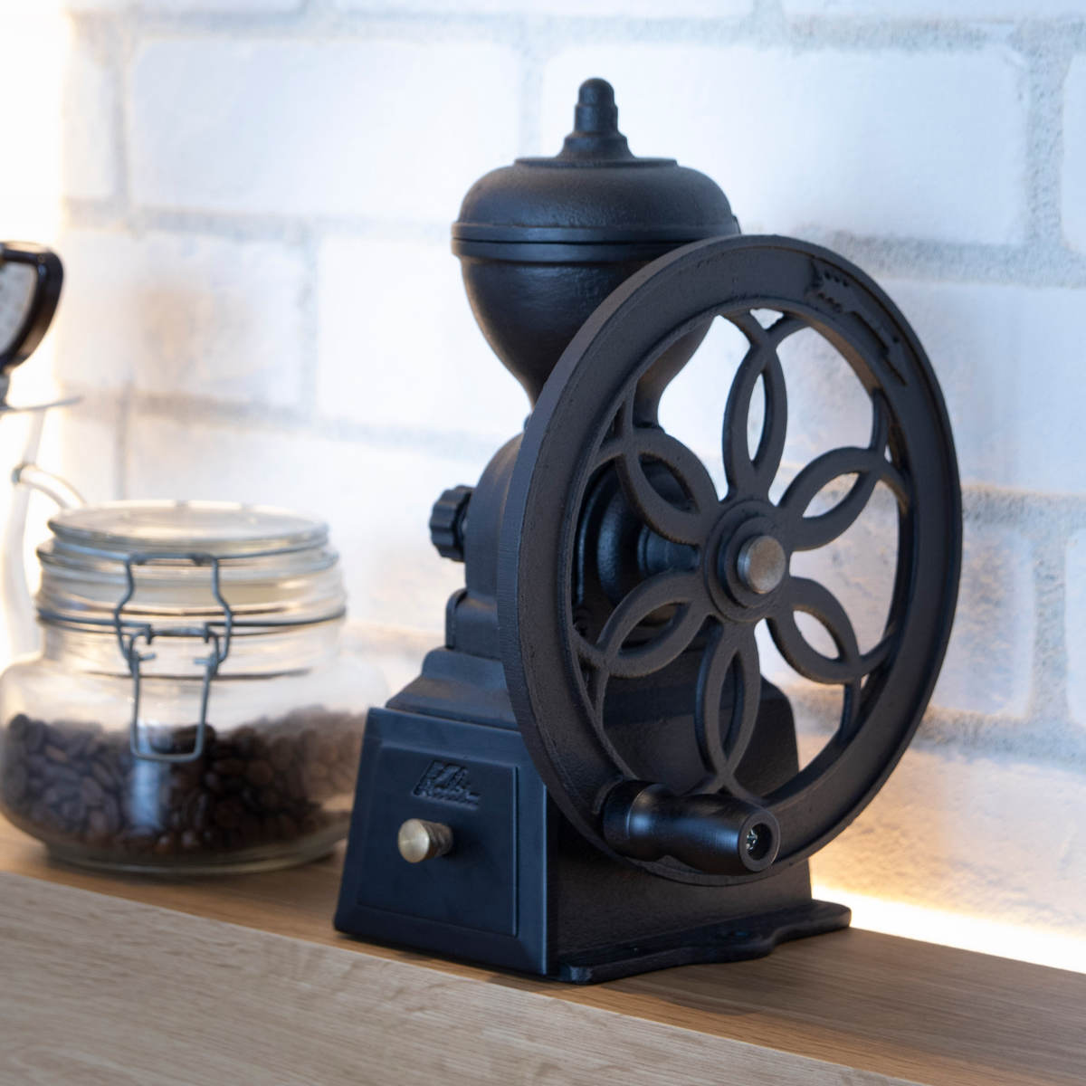 Kalita カリタ コーヒーミル ダイヤ ミル N ( 日本製 手挽き コーヒー コーヒー豆 おしゃれ レトロ クラシック 手動 ハンドコーヒーミル コーヒーグラインダー ) 【ブラック】 ブラック