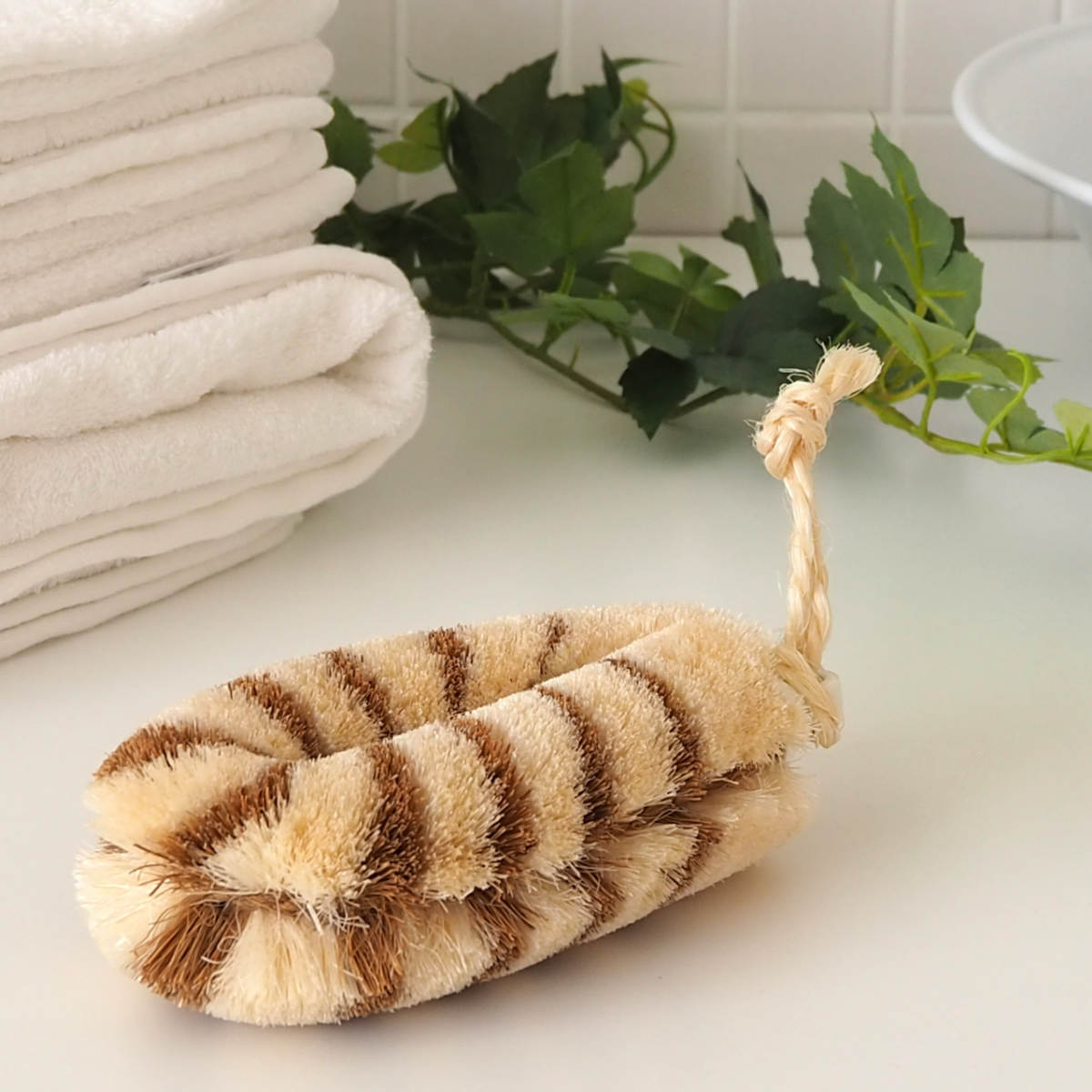 亀の子束子西尾商店 ボディたわし タムラさん やわらかい ( ボディブラシ ブラシ たわし 束子 ボディ 体 からだ サイザル麻 パーム 天然素材 体洗い 身体洗い ボディケア バスグッズ お風呂 入浴 )