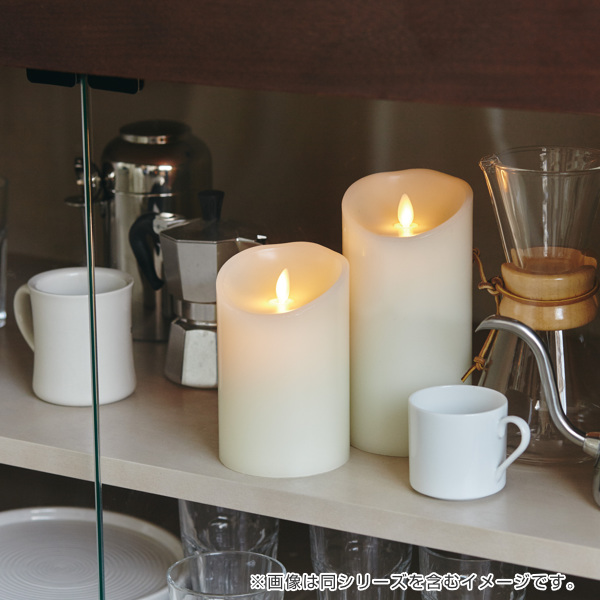 キャンドル 直径7.8×22.6cm ルミナラピラー LED ( ledキャンドルライト 間接照明 キャンドルライト インテリアライト ゆらぎ リアル 癒し リラックス 電池式 安全 おしゃれ リビング 寝室 無香 タイマー ベッドサイド )