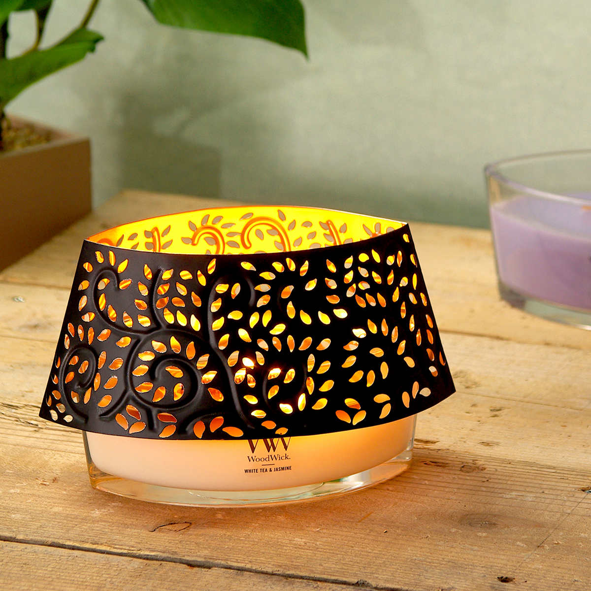 アロマキャンドル ウッドウィック WoodWick ハースウィック シェード付き ( アロマ キャンドル ギフト ソイワックス 蓋付き おしゃれ 香り 木芯 焚き火 フレグランスキャンドル トリロジーハースウィック 木製芯 鉄製シェード ) 【テンペスト】 テンペスト