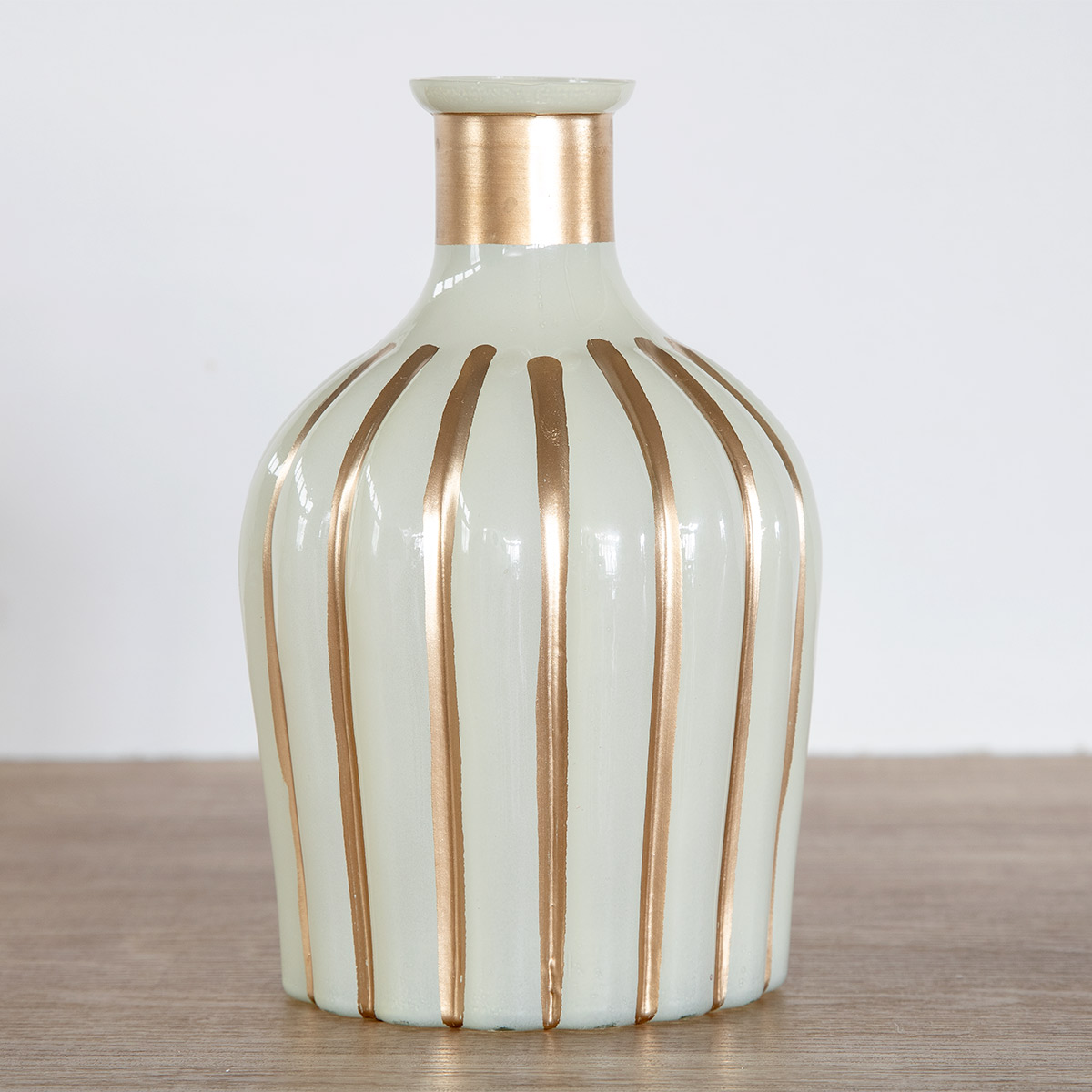 花瓶 ガラスベース ミルクカラー 直径10.5×高さ16cm （ フラワーベース
