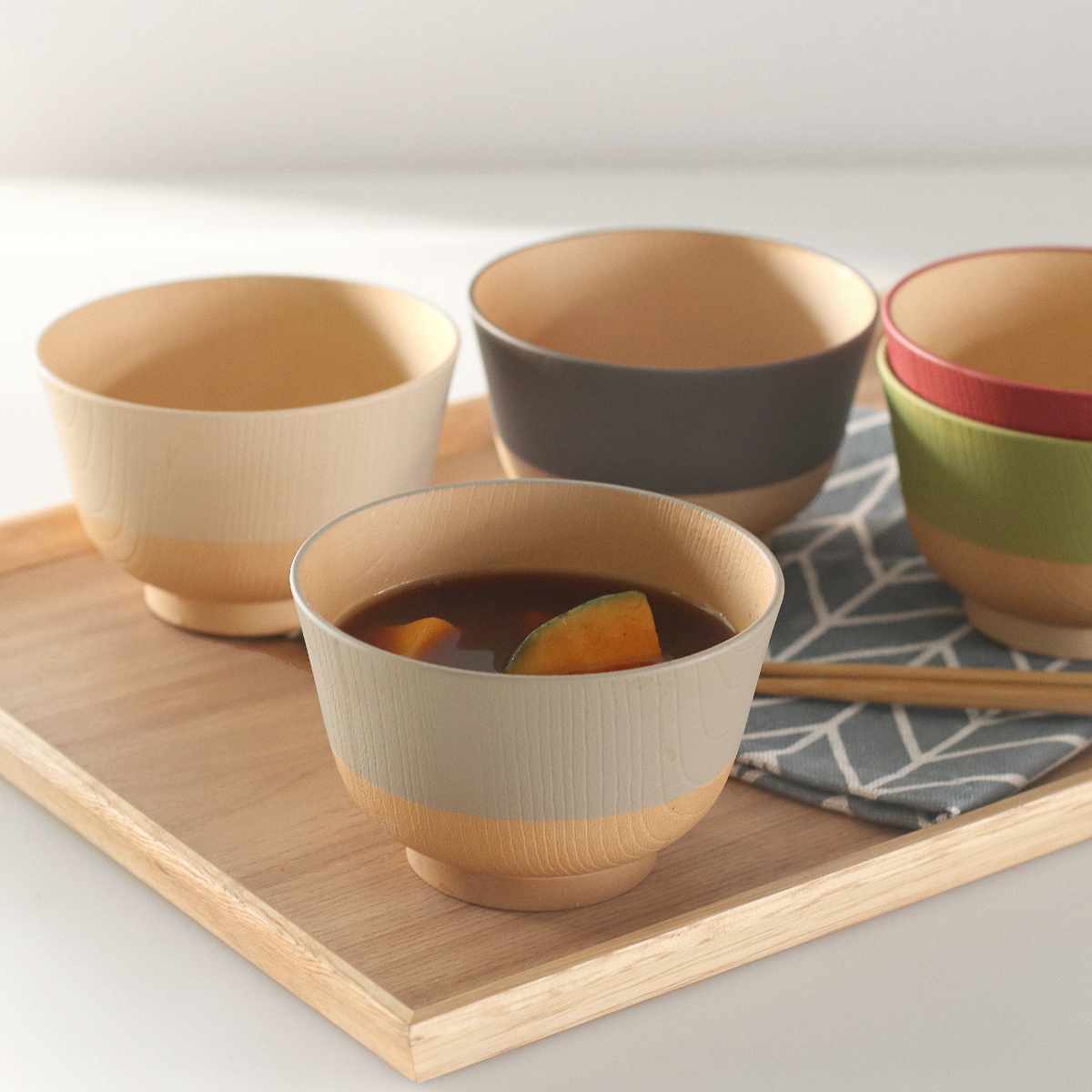 茶碗 330ml やさしい彩り 抗菌 汁椀 5個入 ( 日本製 電子レンジ対応 食洗機対応 椀 お椀 味噌汁碗 おしゃれ かわいい 抗菌加工 スープ 味噌汁 木目調 軽い 割れにくい 子ども 介護 )