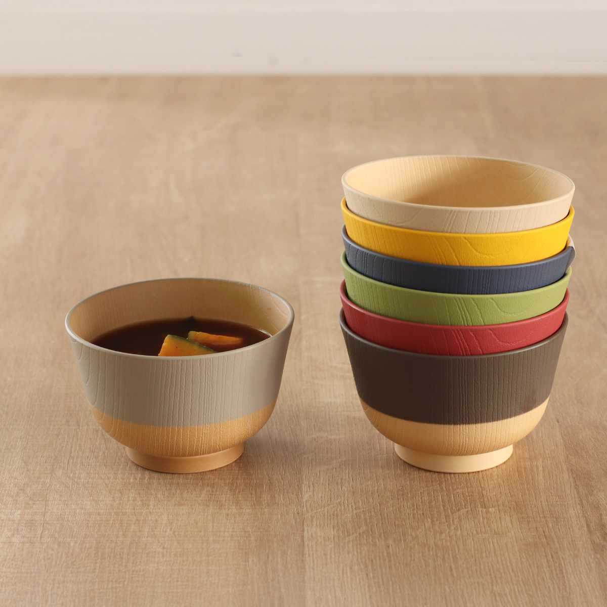 茶碗 330ml やさしい彩り 抗菌 汁椀 5個入 ( 日本製 電子レンジ対応 食洗機対応 椀 お椀 味噌汁碗 おしゃれ かわいい 抗菌加工 スープ 味噌汁 木目調 軽い 割れにくい 子ども 介護 )