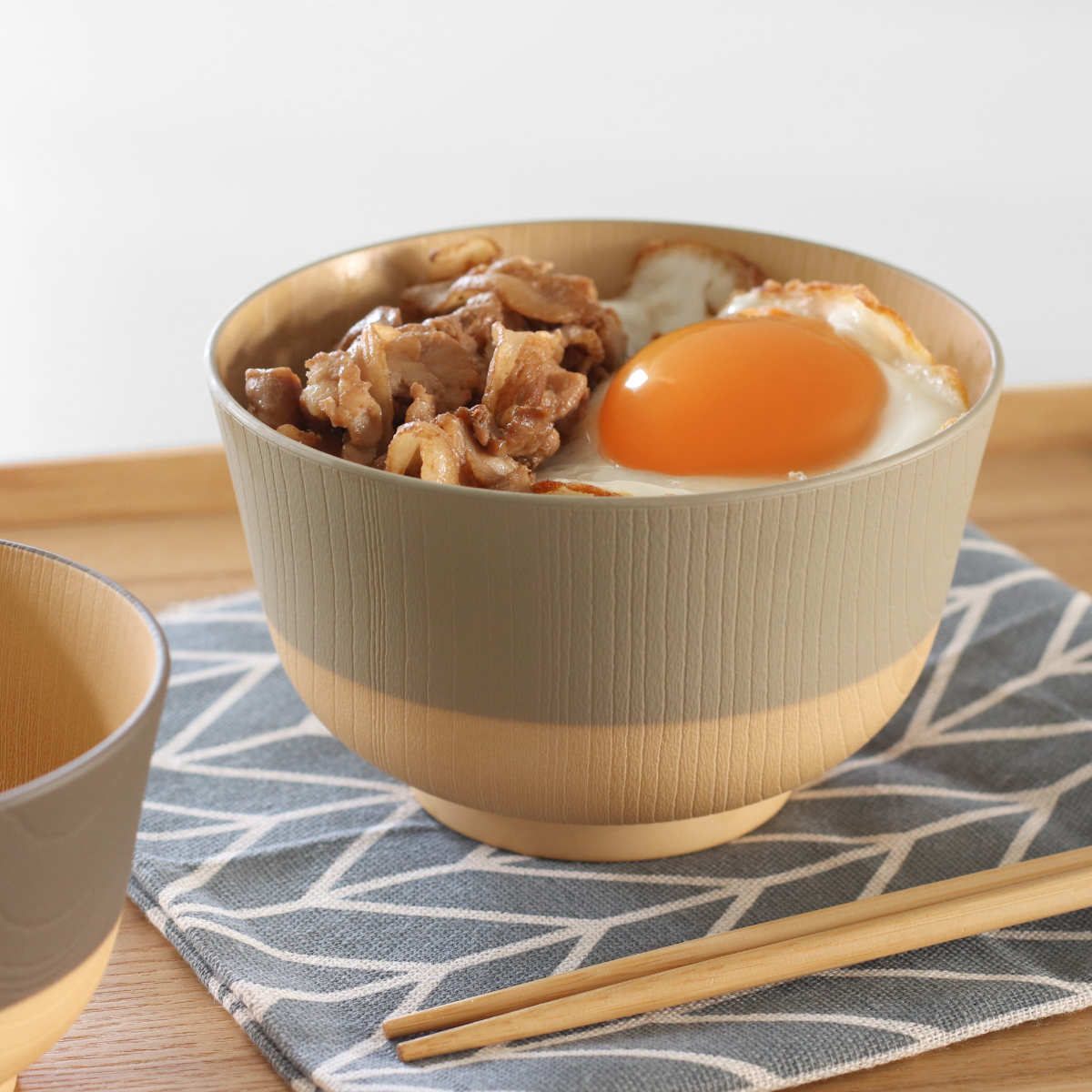 茶碗 700ml やさしい彩り 抗菌 大椀 5個入 ( 日本製 電子レンジ対応 食洗機対応 丼ぶり 麺鉢 おしゃれ かわいい 抗菌加工 親子丼 うどん そば 木目調 軽い 割れにくい 子ども 介護 )