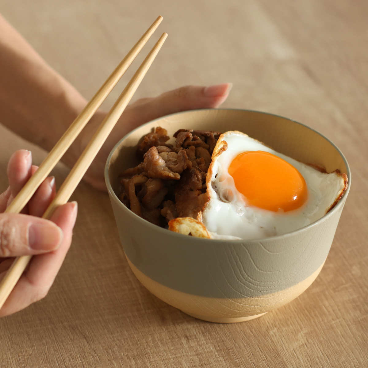 茶碗 700ml やさしい彩り 抗菌 大椀 5個入 ( 日本製 電子レンジ対応 食洗機対応 丼ぶり 麺鉢 おしゃれ かわいい 抗菌加工 親子丼 うどん そば 木目調 軽い 割れにくい 子ども 介護 )