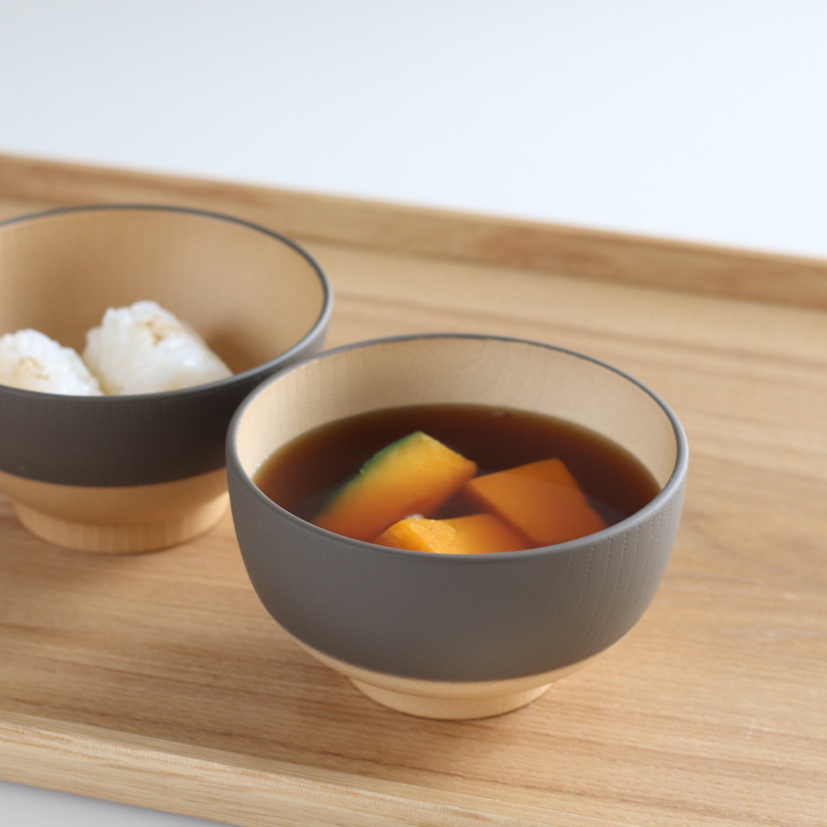 汁椀 250ml やさしい彩り 抗菌 キッズ 同色5個セット ( 日本製 電子レンジ対応 食洗機対応 子ども 子供 食器 お椀 味噌汁 おしゃれ かわいい 抗菌加工 木目 シンプル 割れにくい 軽い スープボウル ) 【クルミ】 クルミ