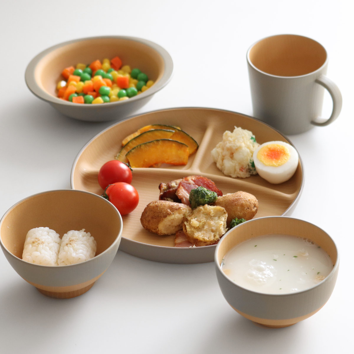 汁椀 250ml やさしい彩り 抗菌 キッズ 同色5個セット ( 日本製 電子レンジ対応 食洗機対応 子ども 子供 食器 お椀 味噌汁 おしゃれ かわいい 抗菌加工 木目 シンプル 割れにくい 軽い スープボウル ) 【クルミ】 クルミ