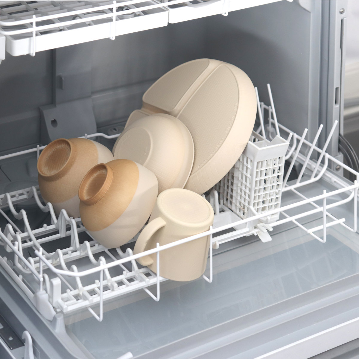 汁椀 250ml やさしい彩り 抗菌 キッズ 同色5個セット ( 日本製 電子レンジ対応 食洗機対応 子ども 子供 食器 お椀 味噌汁 おしゃれ かわいい 抗菌加工 木目 シンプル 割れにくい 軽い スープボウル ) 【クルミ】 クルミ