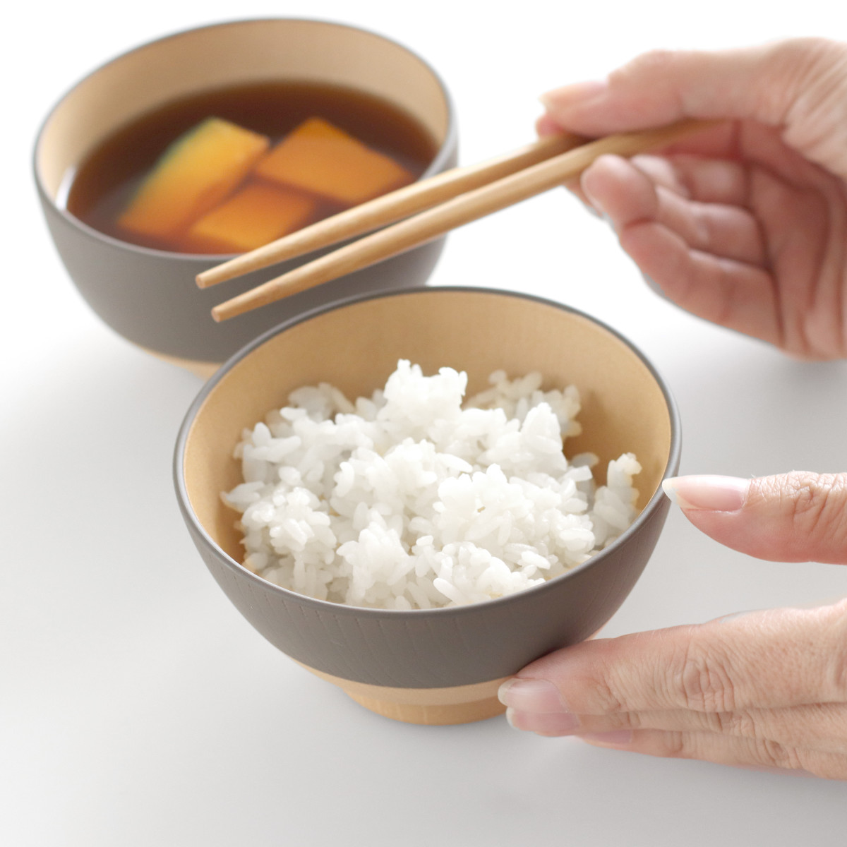 茶碗 10.5cm やさしい彩り 抗菌 キッズ 飯椀 ( 日本製 電子レンジ対応 食洗機対応 子ども 子供 食器 お茶碗 ご飯茶碗 飯碗 おしゃれ かわいい 抗菌加工 木目 シンプル 割れにくい 軽い ライスボウル 伝統色 ) 【レモン】 レモン