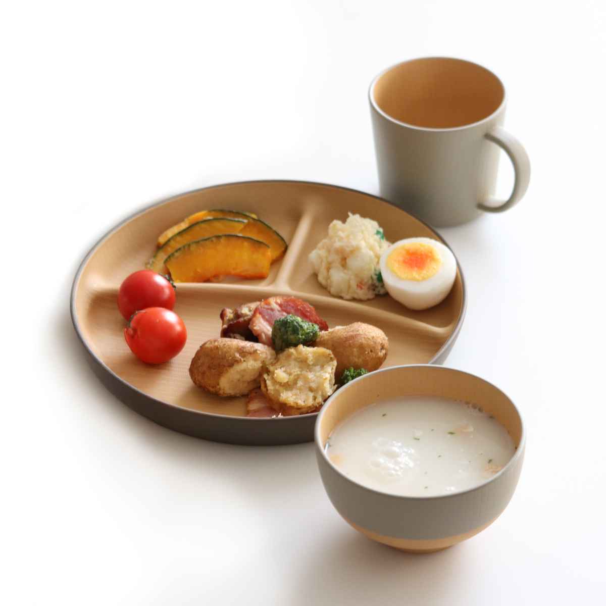 やさしい彩り キッズマグ るり色 同色3個セット ( キッズ 子ども 子供 日本製 電子レンジ対応 抗菌 食洗機対応 マグ コップ カップ おしゃれ かわいい ミルク 牛乳 給食 持ち運び 歯磨き用 軽い 割れにくい ) 【キナリ】 キナリ