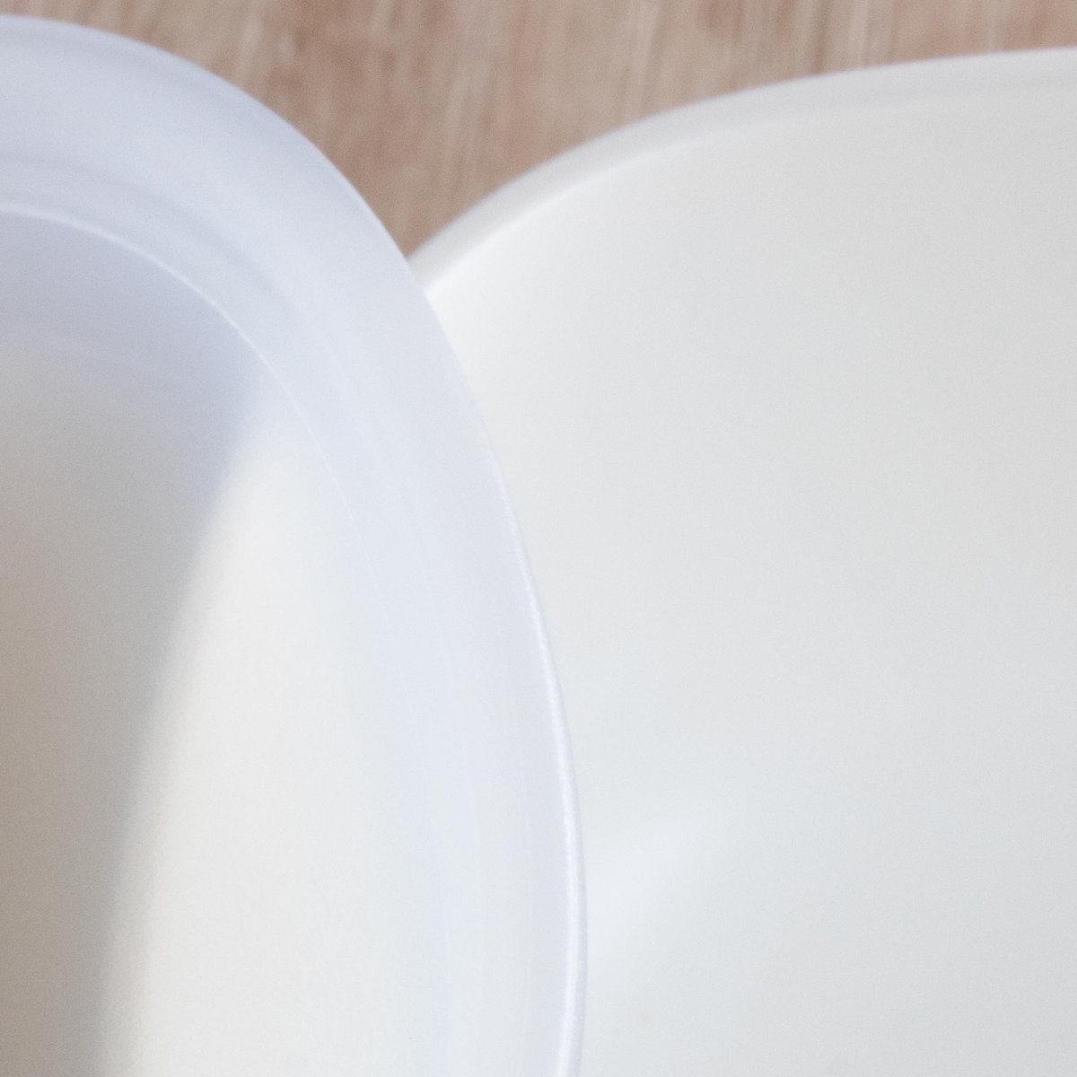 おにぎりケース やさしい彩り おにぎり ( お弁当箱 2段 弁当箱 ランチボックス 食洗機対応 レンジ対応 食洗機OK レンジOK 二段弁当箱 二段 おにぎりランチ 弁当 シール蓋 おむすび 二点ロック 日本製 ) 【サクラ】 サクラ