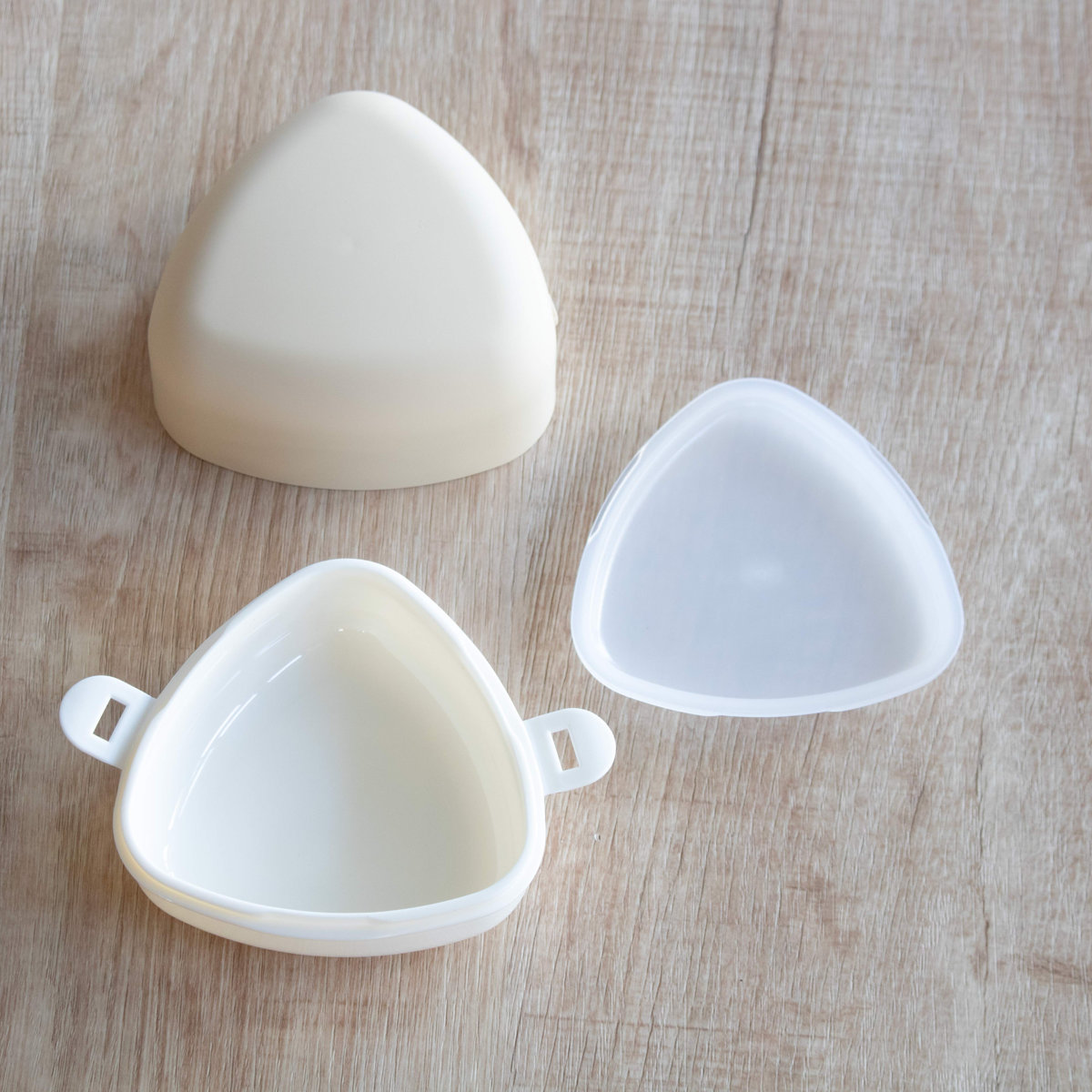 おにぎりケース やさしい彩り おにぎり ( お弁当箱 2段 弁当箱 ランチボックス 食洗機対応 レンジ対応 食洗機OK レンジOK 二段弁当箱 二段 おにぎりランチ 弁当 シール蓋 おむすび 二点ロック 日本製 ) 【サクラ】 サクラ