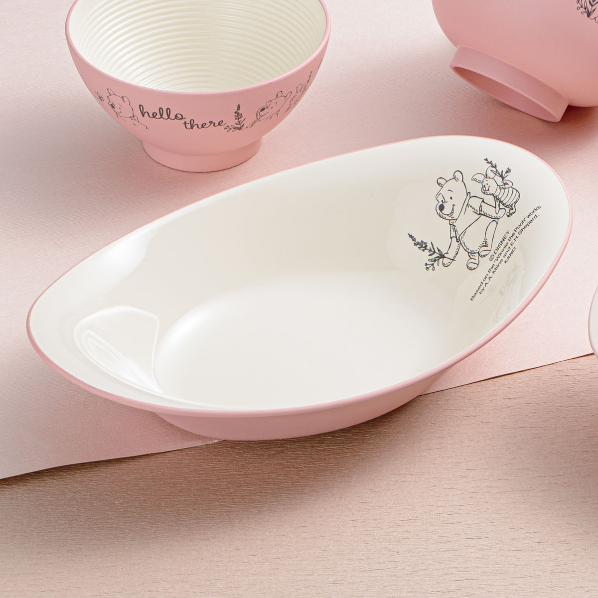 カレーパスタ皿 Pooh Bee 抗菌 くまのプーさん ( BPAフリー 日本製 電子レンジ対応 食洗機対応 プーさん ピグレット カレー皿 パスタ皿 プレート お皿 皿 おしゃれ かわいい ディズニー キャラクター 深皿 中皿 カレー パスタ ) 【グレージュ】 グレージュ