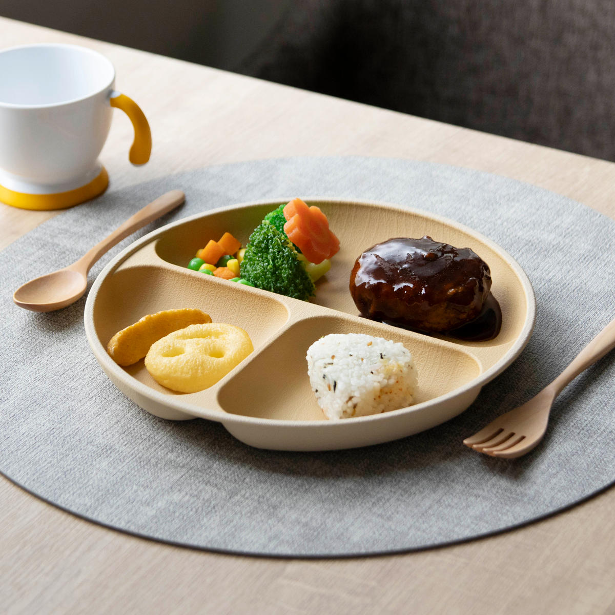 ランチプレート earth color 抗菌 S ( 電子レンジ対応 食洗機対応 BPAフリー 日本製 皿 お皿 プレート 子供 子ども キッズ おしゃれ かわいい 仕切皿 ランチ皿 お子様ランチ 3つ仕切り ワンプレート 木目調 抗菌加工 ) 【グレー】 グレー