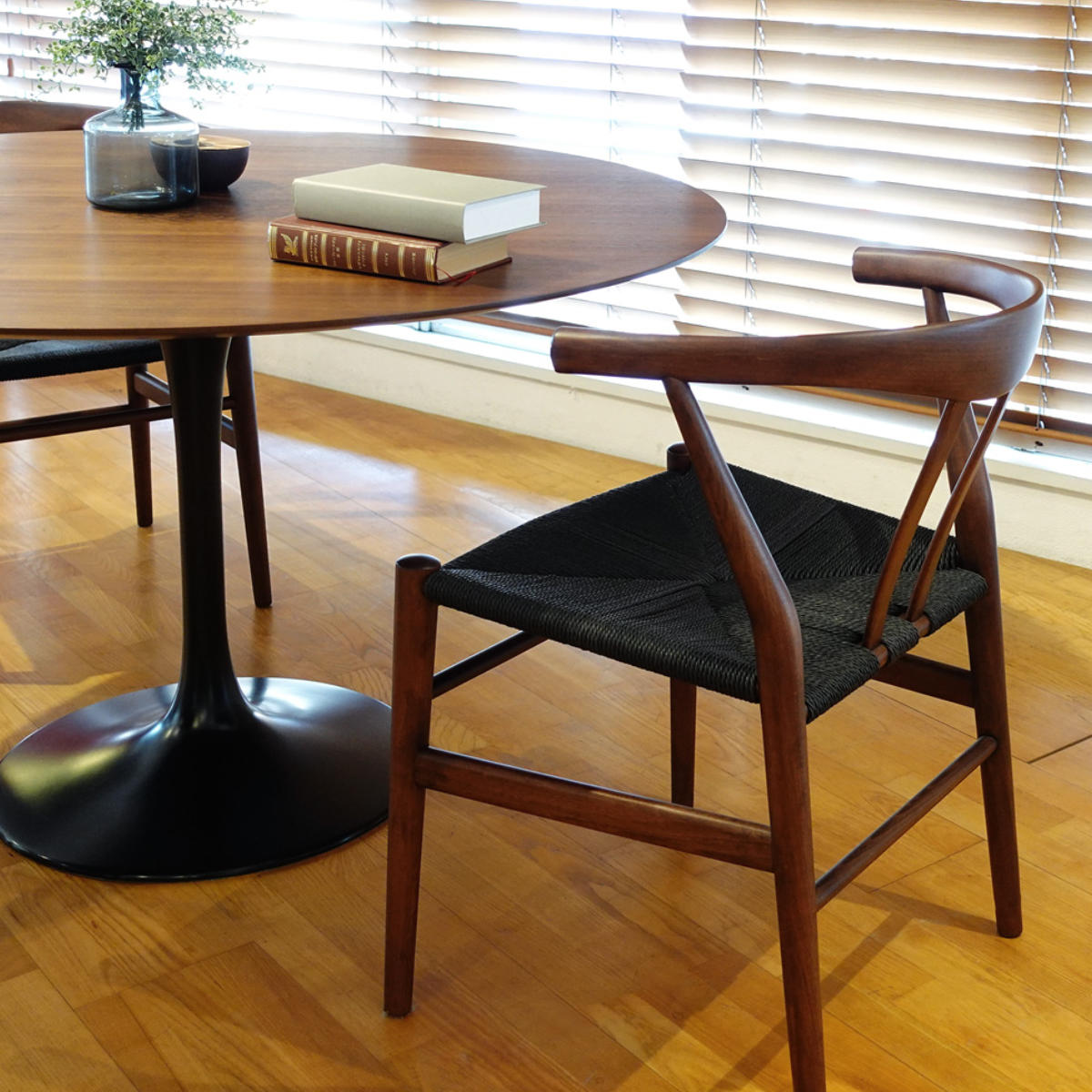 ダイニングチェア 座面高44cm リボーンチェア お掃除ロボット対応 ペーパーコード ビーチ ブラウン塗装 ( リプロダクト デザイナーズチェア チェア Yチェア 椅子 食卓 背もたれ 天然木 ブラウン 北欧 無垢材 曲木 ) 【ブラック】 ブラック