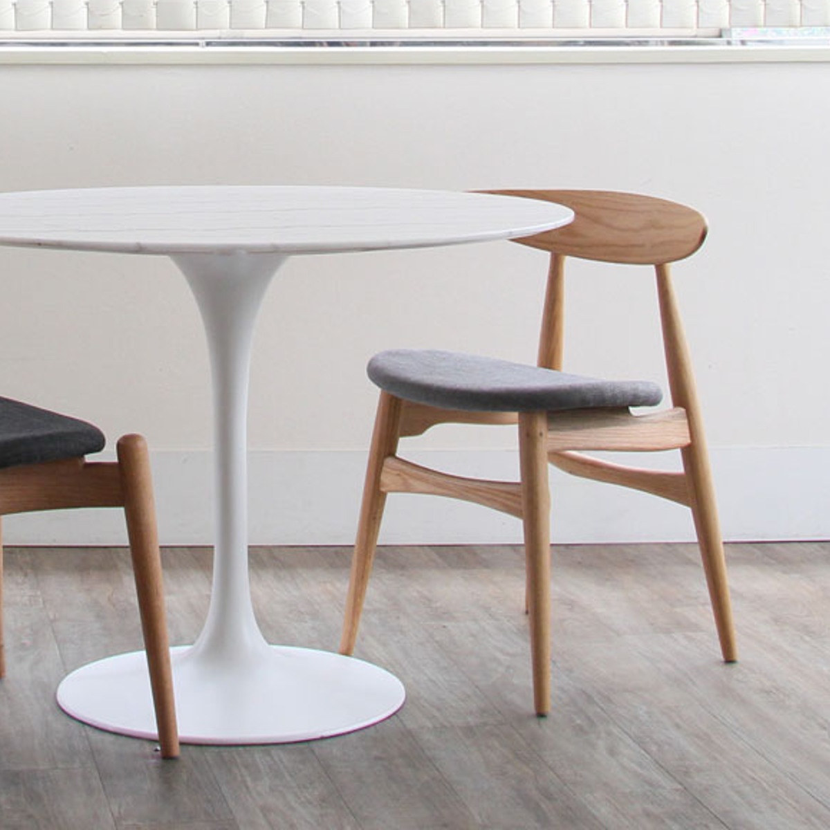 ダイニングチェア 座面高47cm レッドオーク 1542 ( チェア ダイニング イス 椅子 食卓椅子 完成品 木製 天然木 肘なし 背もたれ アーチ形状 ファブリック チェアー いす 食卓 リビング 木製椅子 リビングチェア ) 【ベージュ】 ベージュ