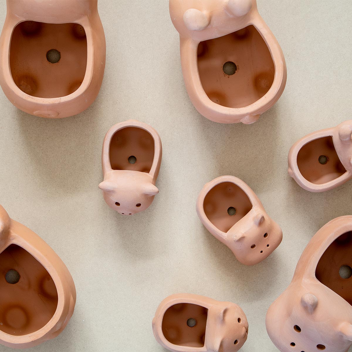 3号鉢プランター　不思議なうさぎ プランター アニマルテラコッタポット ウサギ 3号 （ 植木鉢