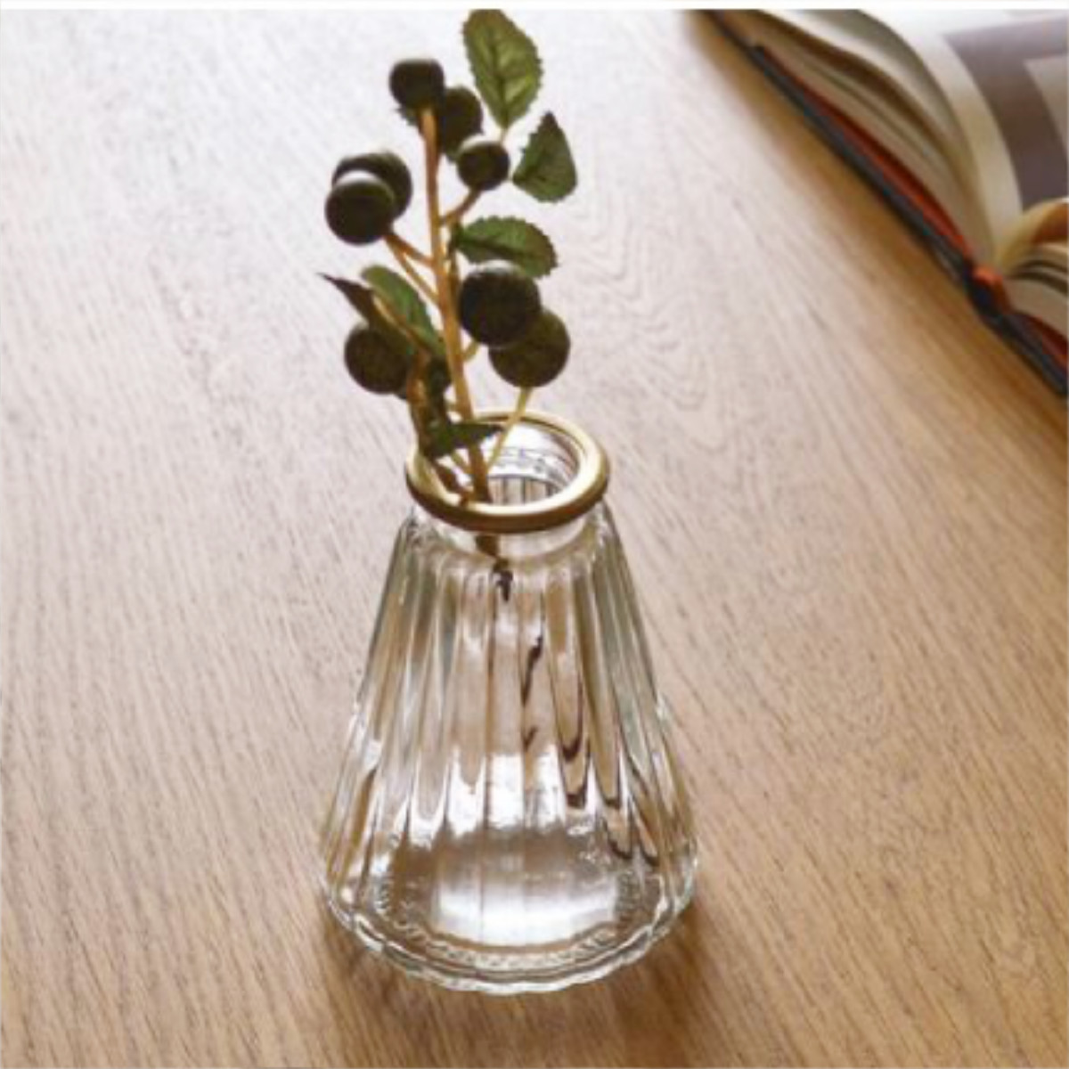 花瓶 ゴールドリム グラスベース トライアングル ( 花ビン 花びん 花器 ベース ガラスベース フラワー 花 飾る 一輪挿し 花入れ ガラス ガラス製 クリア 透明 ミニブーケ )